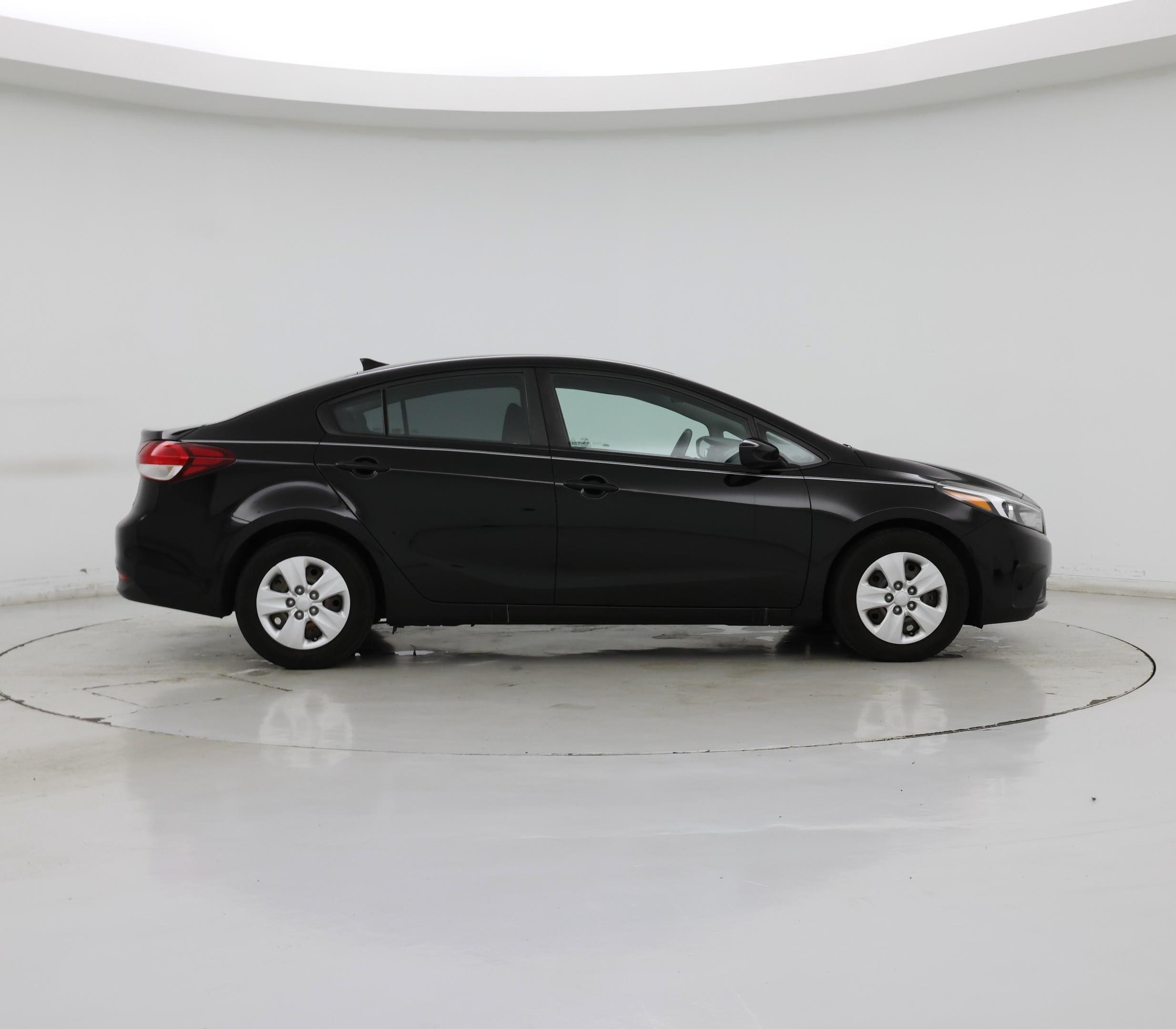 Thumbnail: 2017 Kia Forte - 7