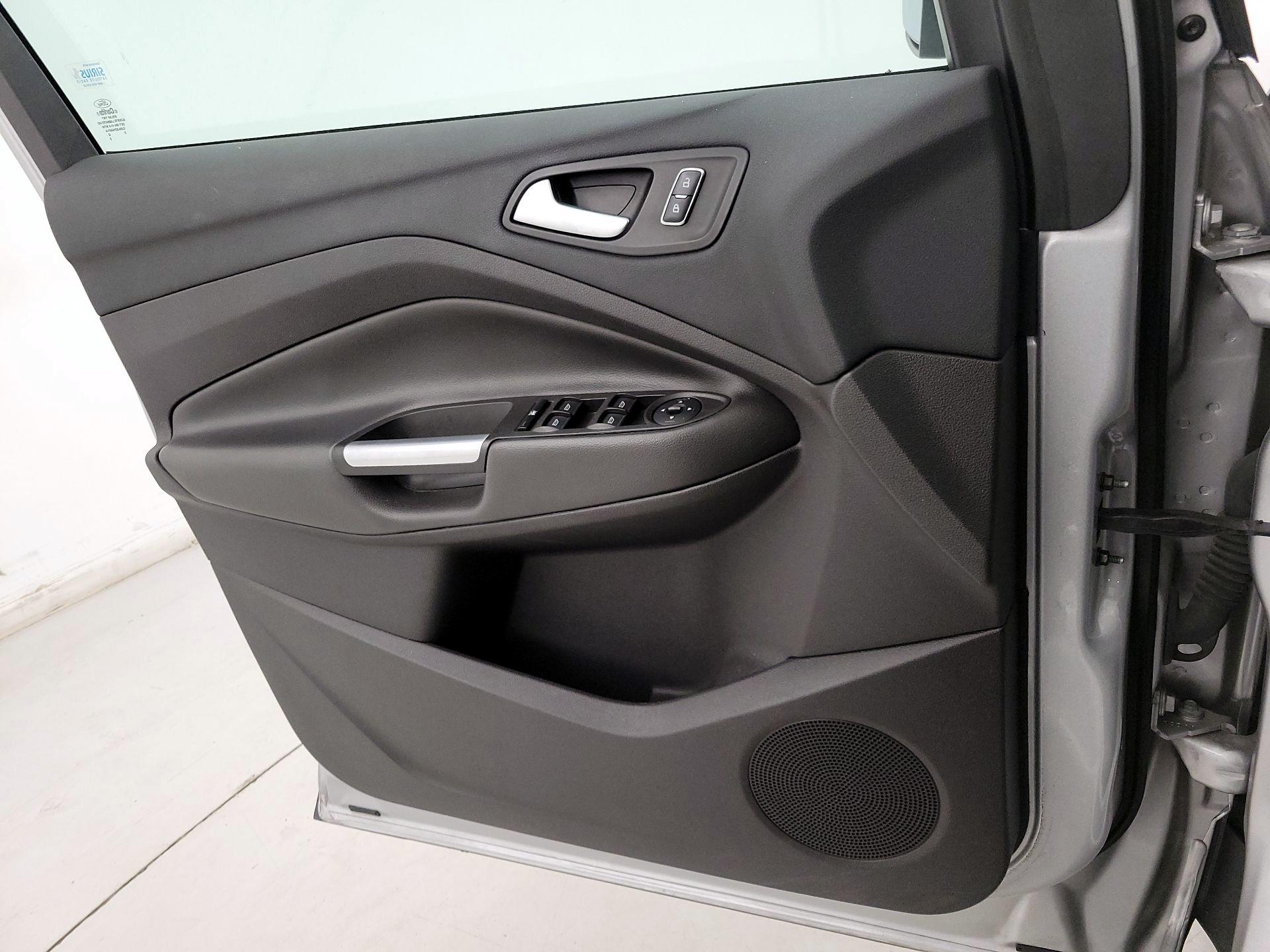 Thumbnail: 2016 Ford Escape - 12