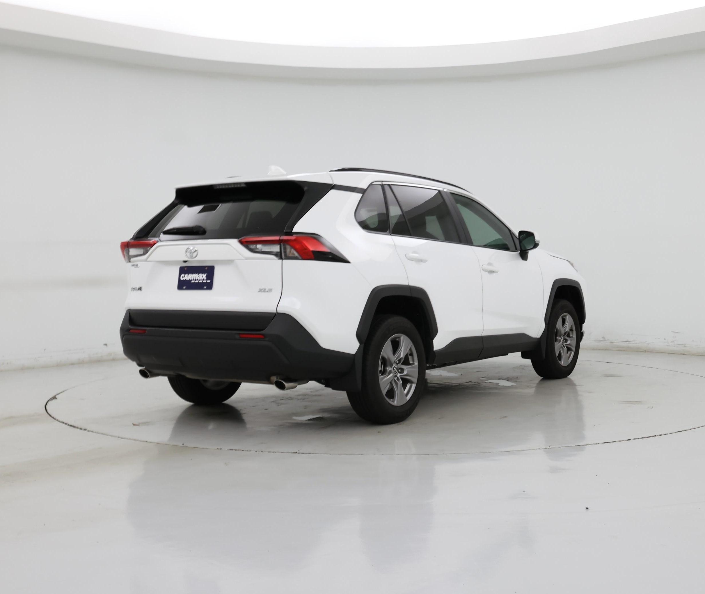 Thumbnail: 2024 Toyota RAV4 - 8