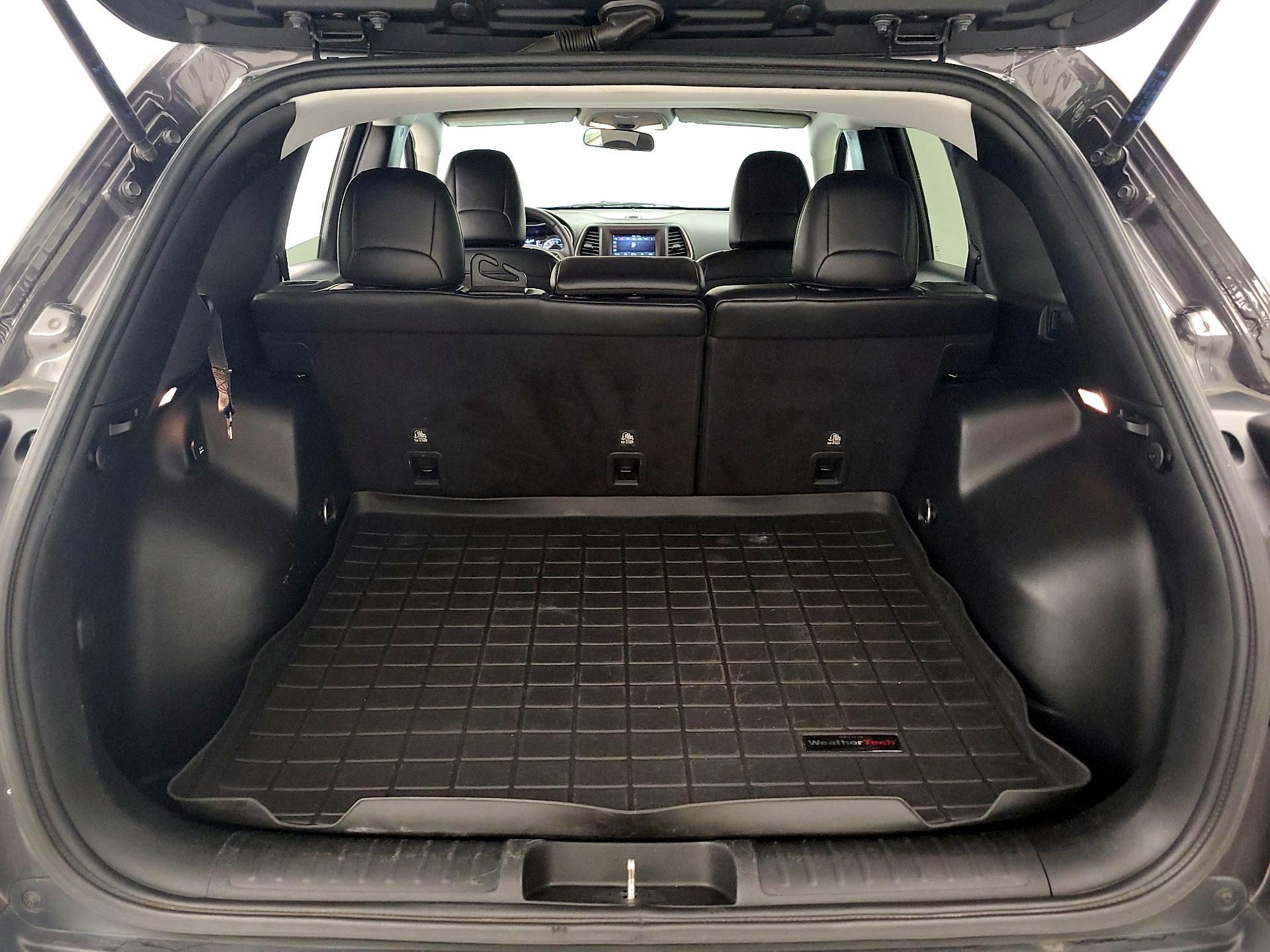 Thumbnail: 2019 Jeep Cherokee - 20