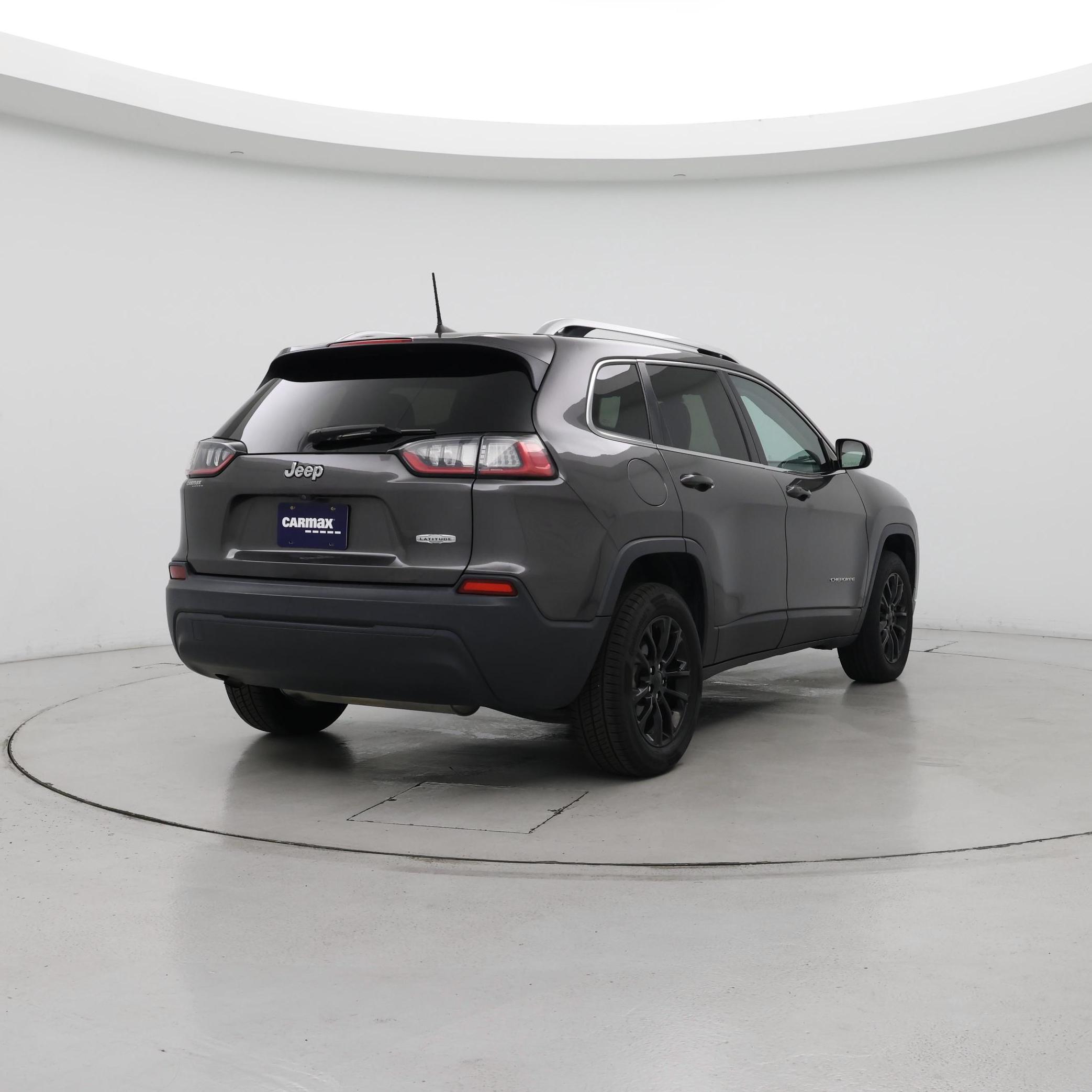 Thumbnail: 2019 Jeep Cherokee - 8