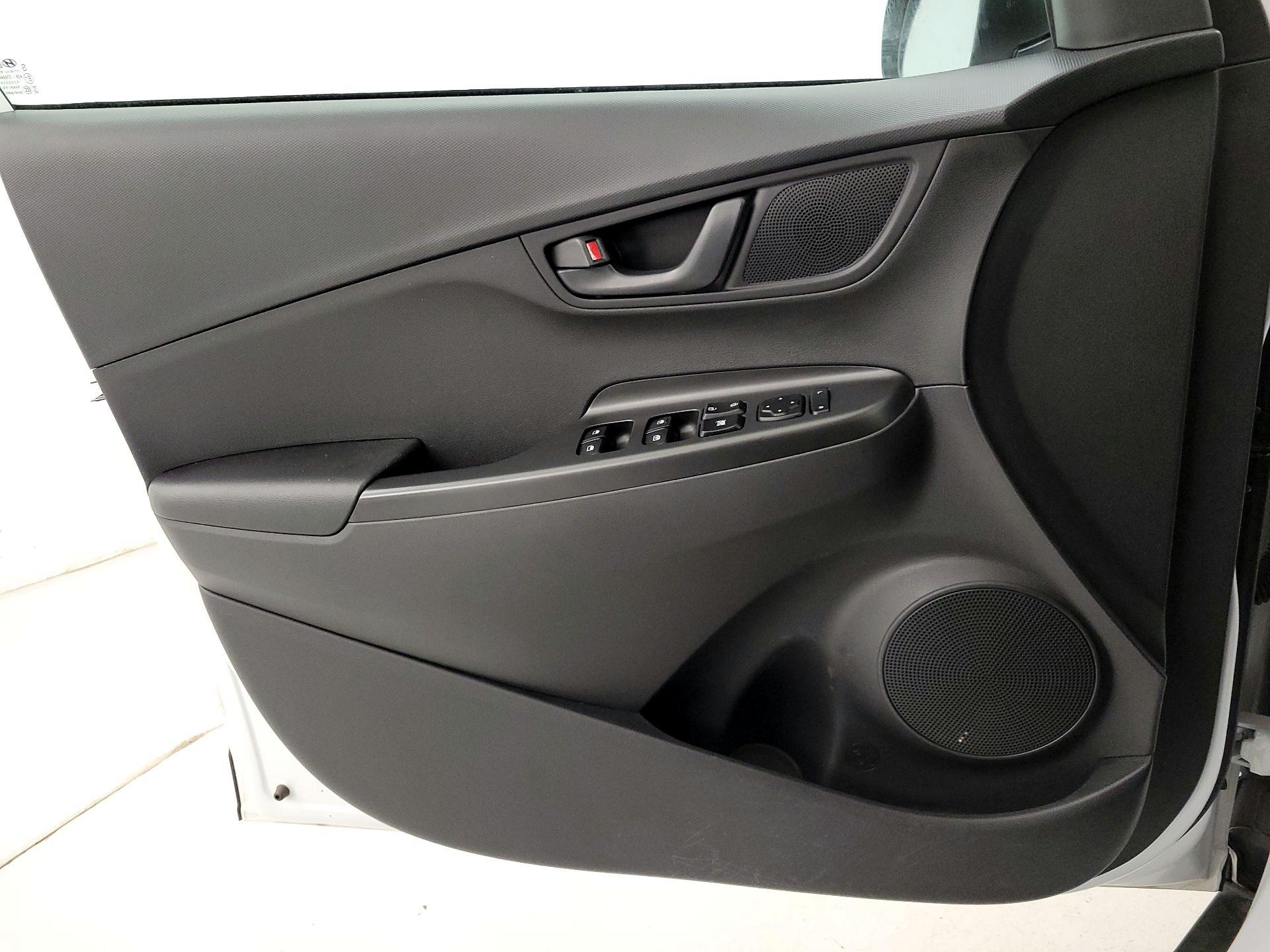 Thumbnail: 2023 Hyundai Kona - 12