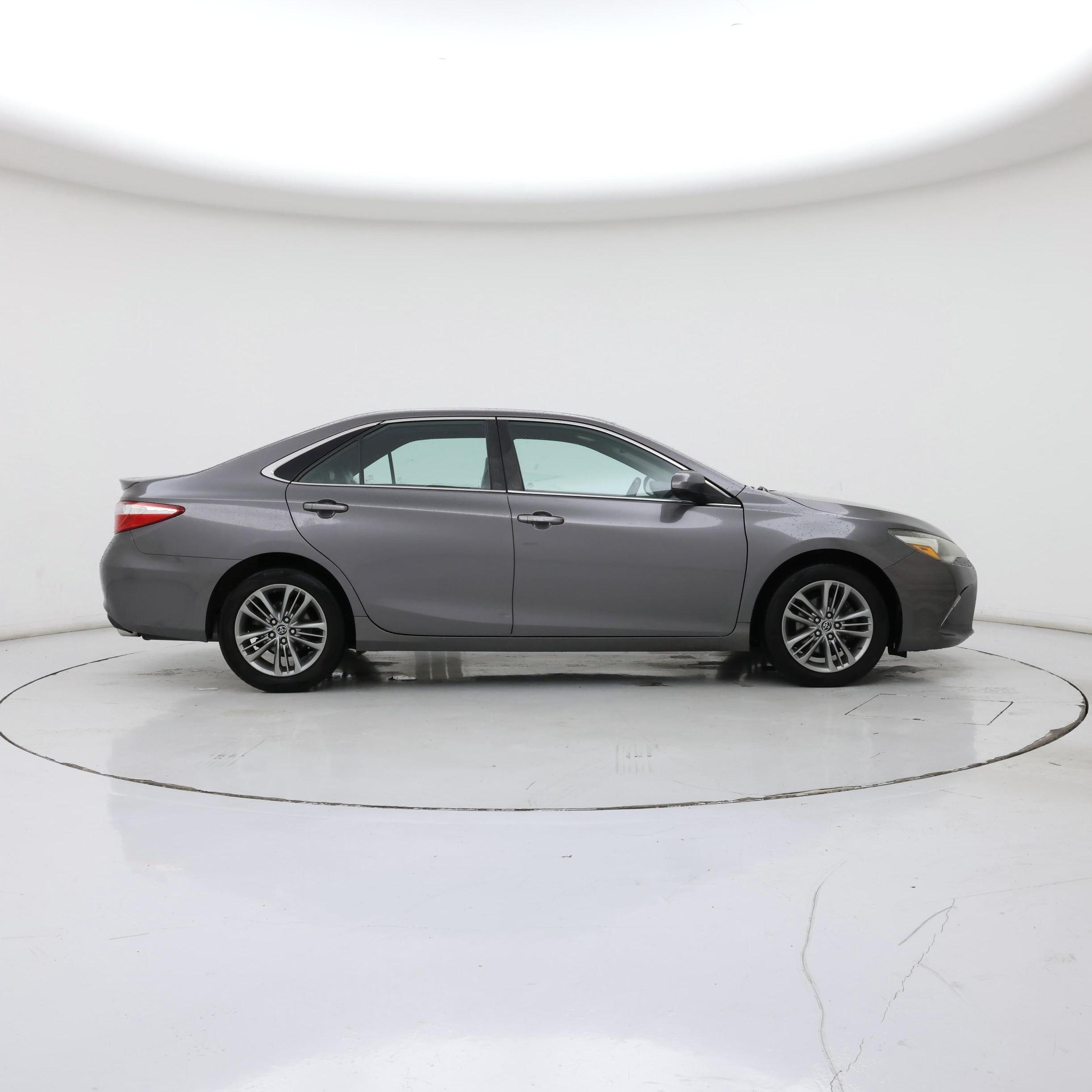 Thumbnail: 2015 Toyota Camry - 7