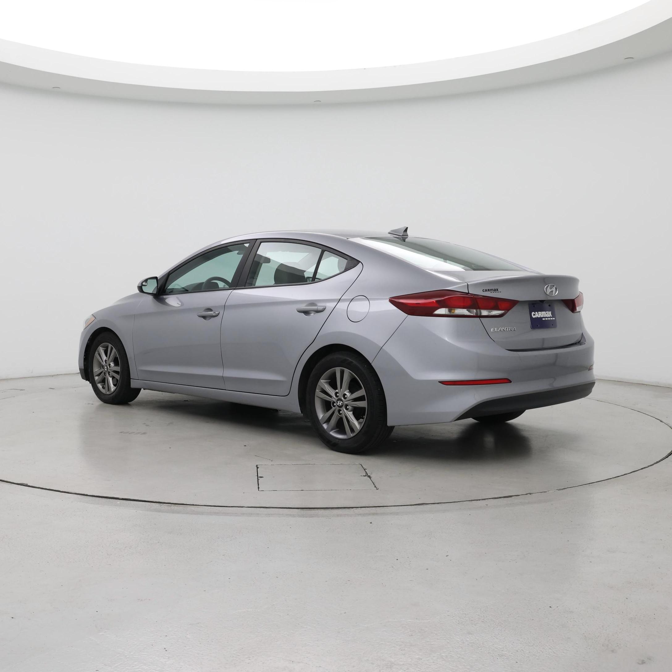 Thumbnail: 2017 Hyundai Elantra - 2
