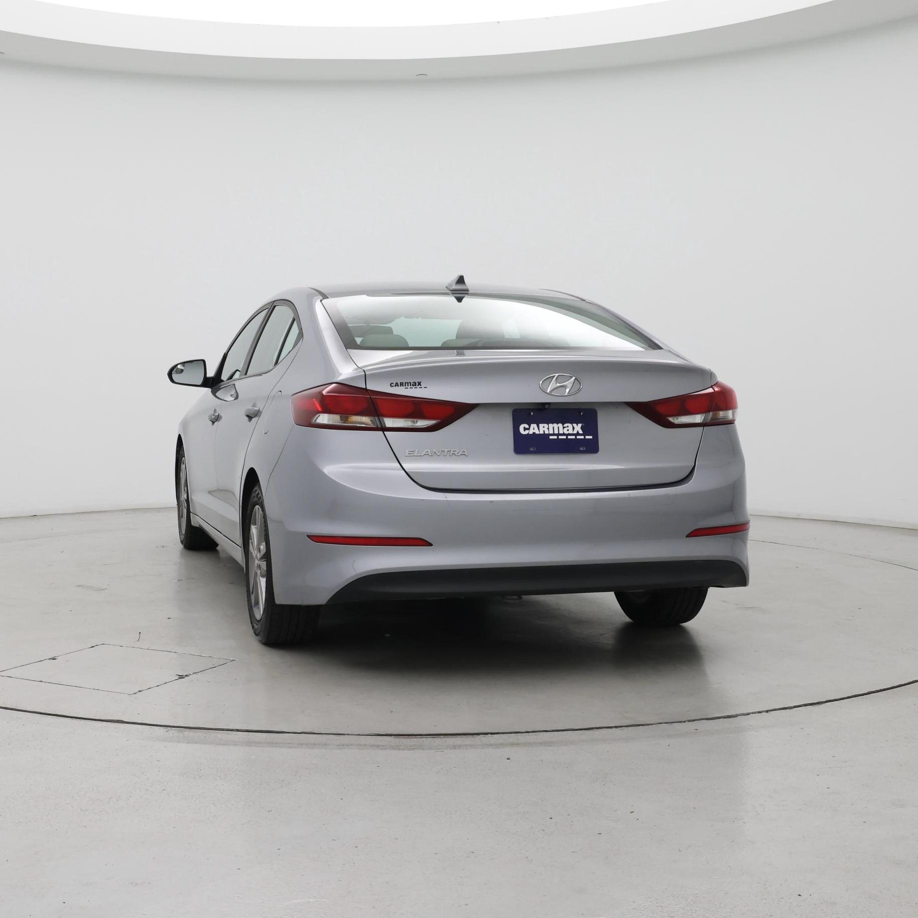 Thumbnail: 2017 Hyundai Elantra - 6