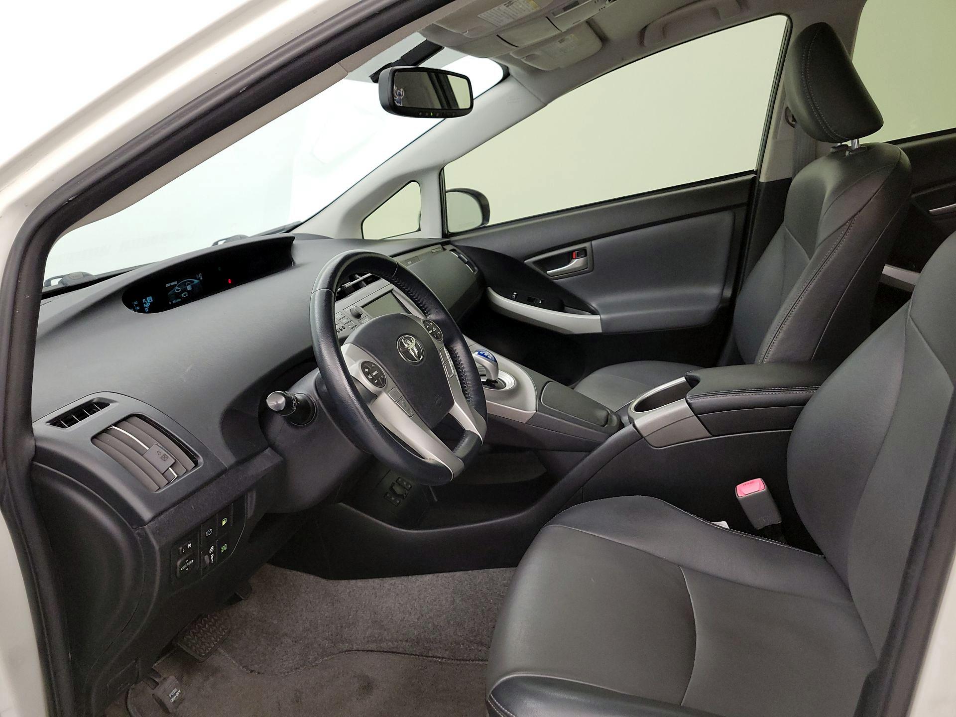 Thumbnail: 2013 Toyota Prius - 11
