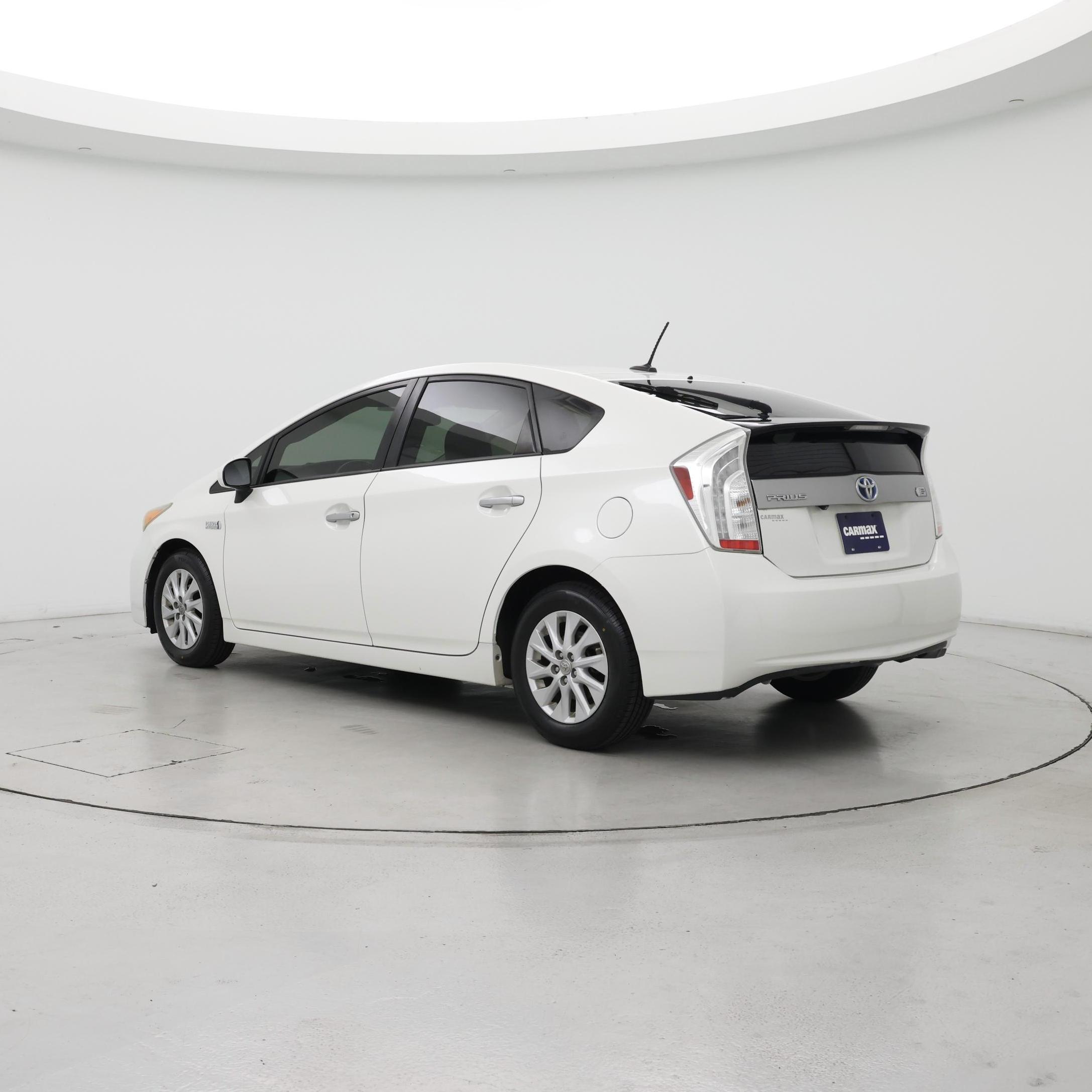 Thumbnail: 2013 Toyota Prius - 2