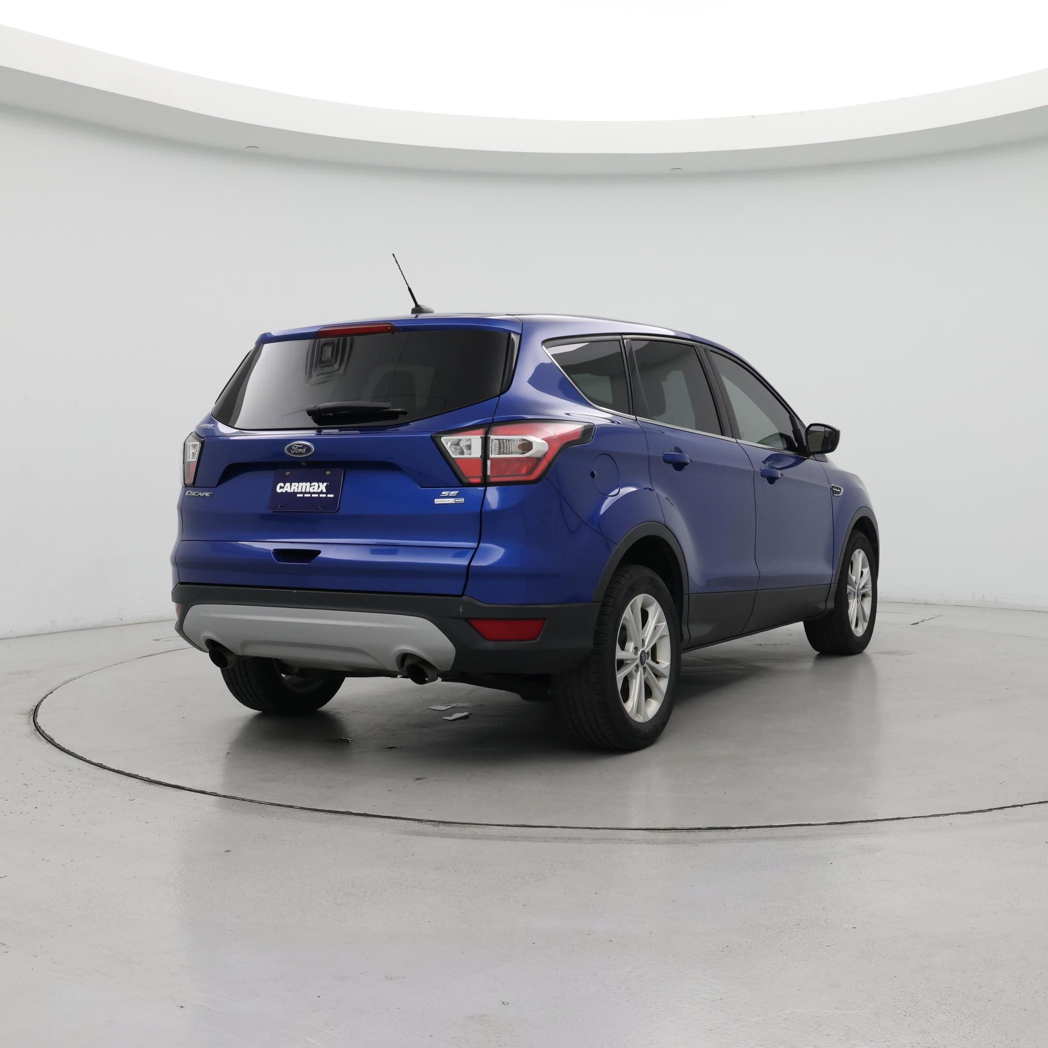 Thumbnail: 2017 Ford Escape - 8