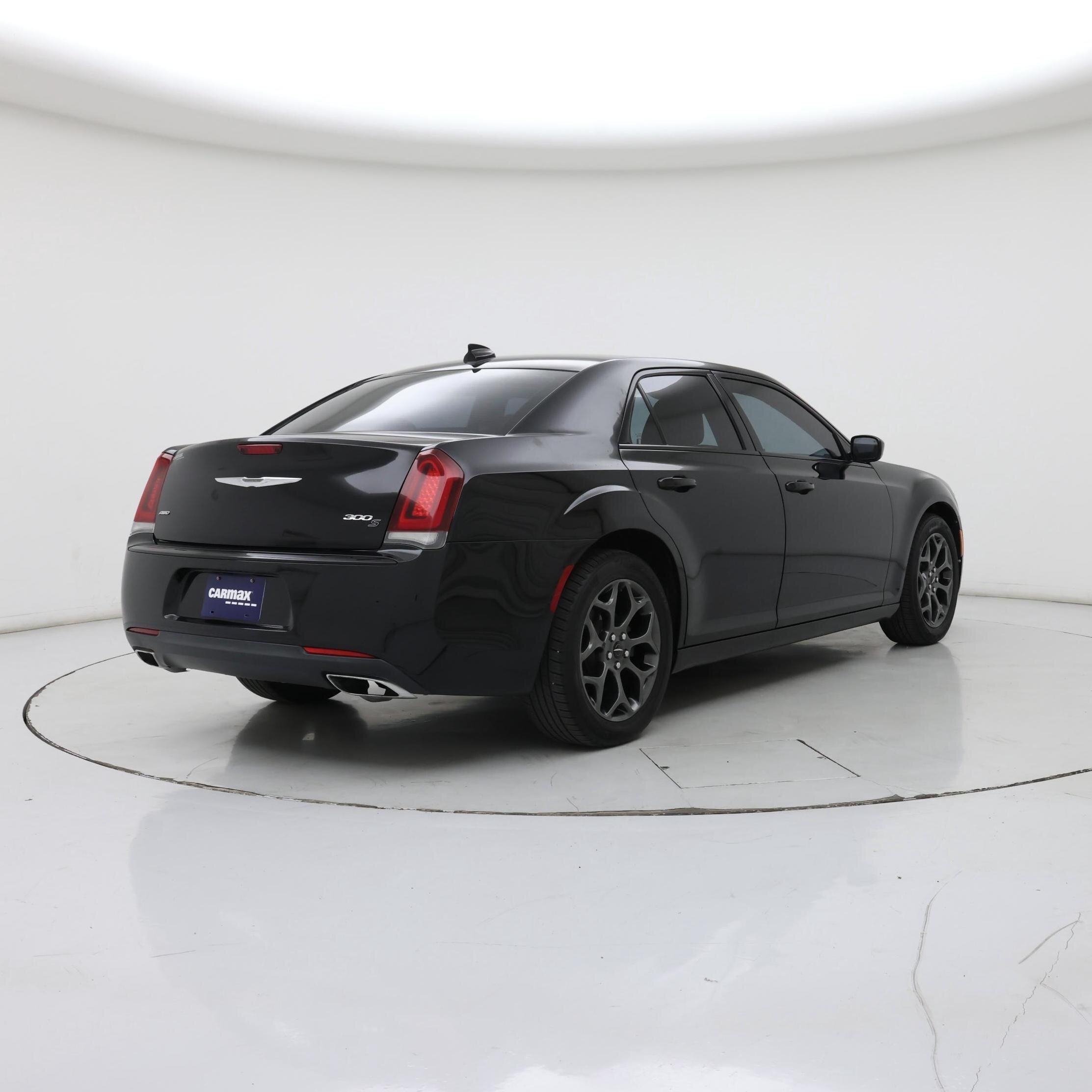 Thumbnail: 2018 Chrysler 300 - 8