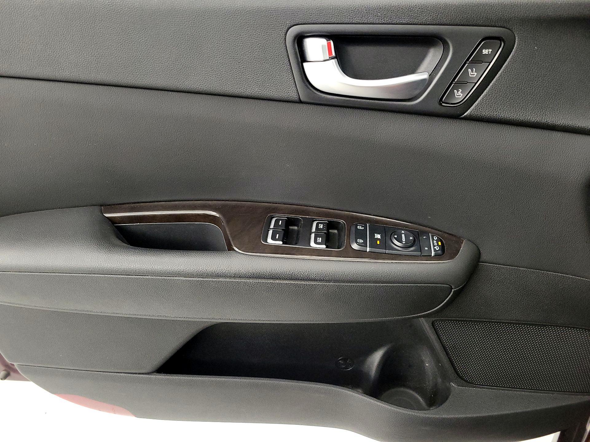 Thumbnail: 2016 Kia Optima - 12