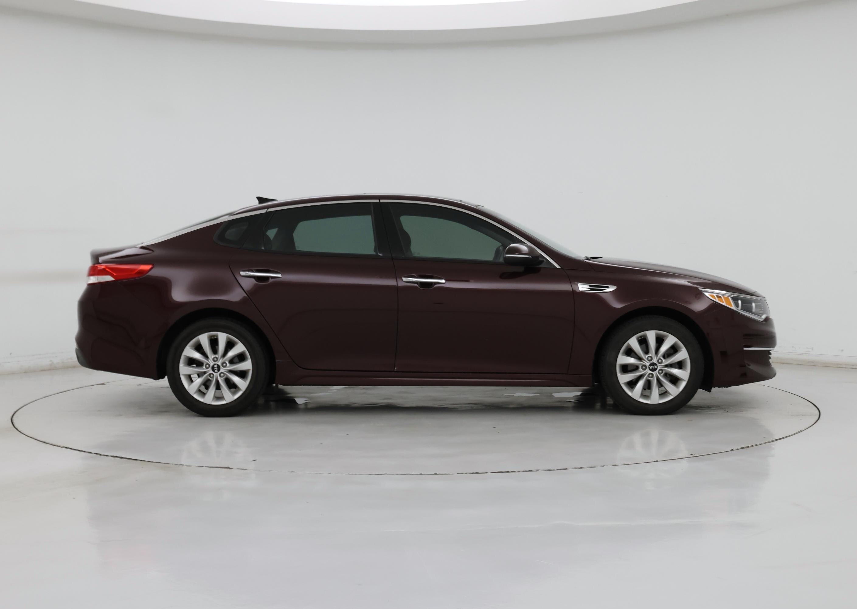 Thumbnail: 2016 Kia Optima - 7