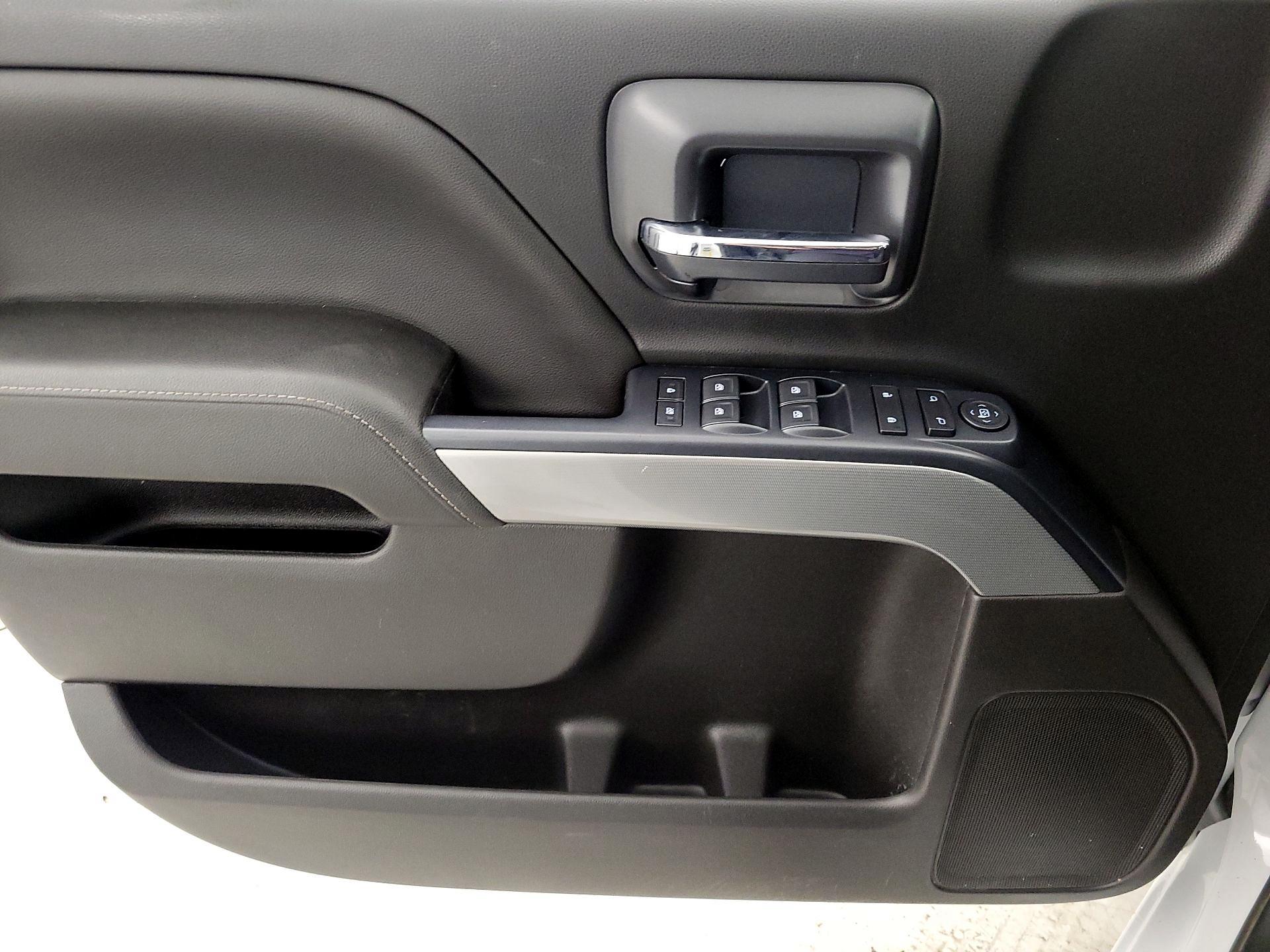 Thumbnail: 2018 Chevrolet Silverado 1500 - 12