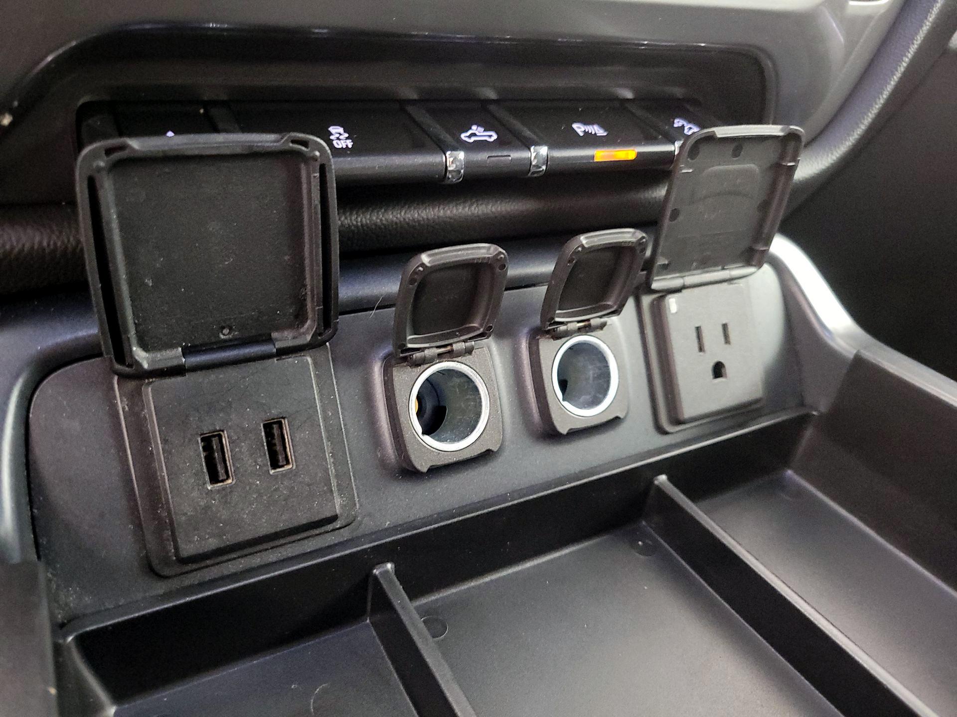 Thumbnail: 2018 Chevrolet Silverado 1500 - 18