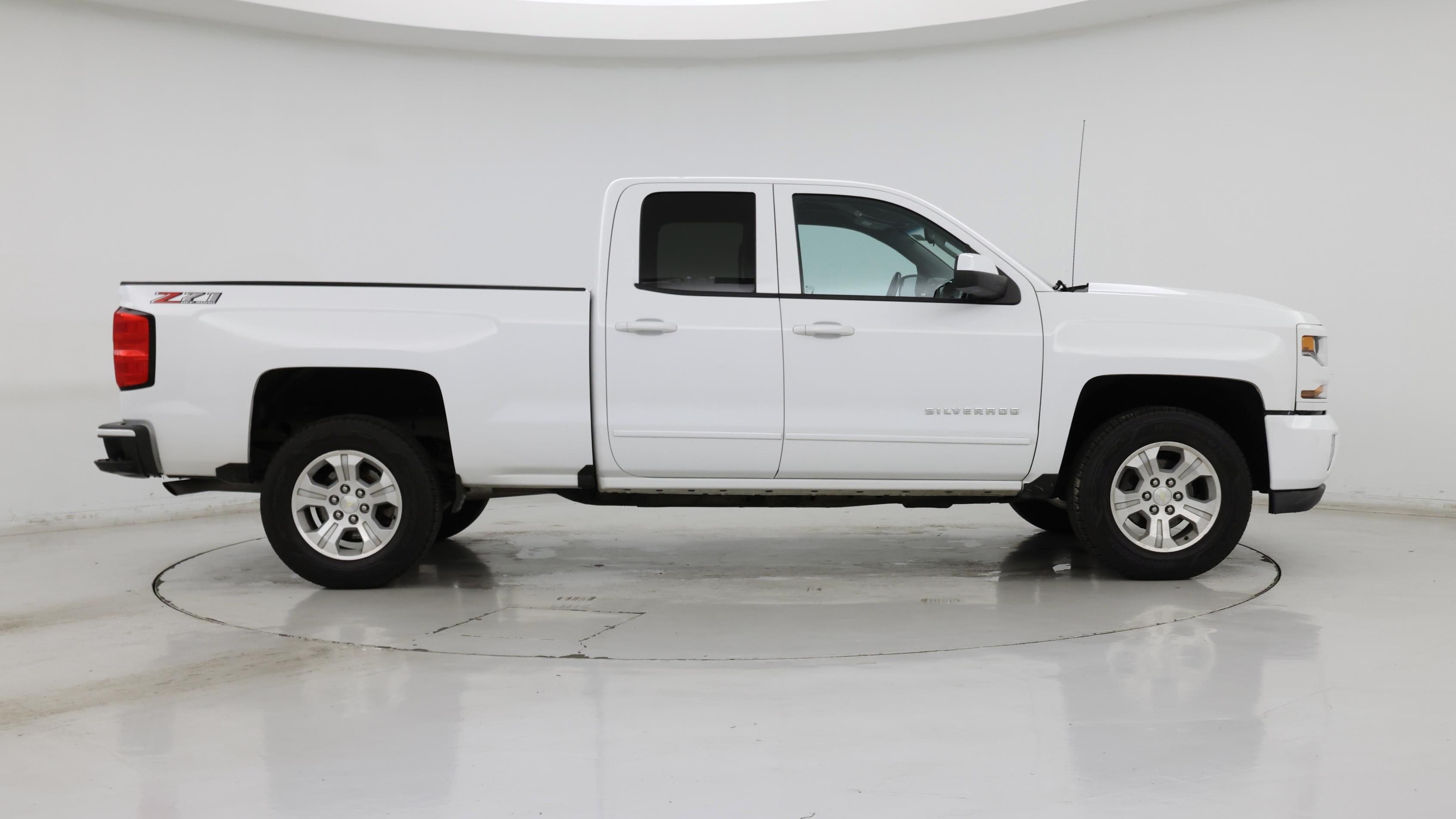 Thumbnail: 2018 Chevrolet Silverado 1500 - 7