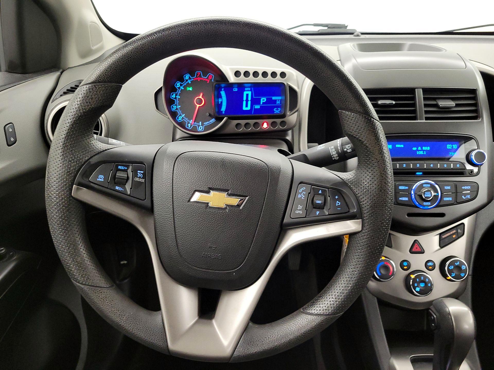 Thumbnail: 2014 Chevrolet Sonic - 10