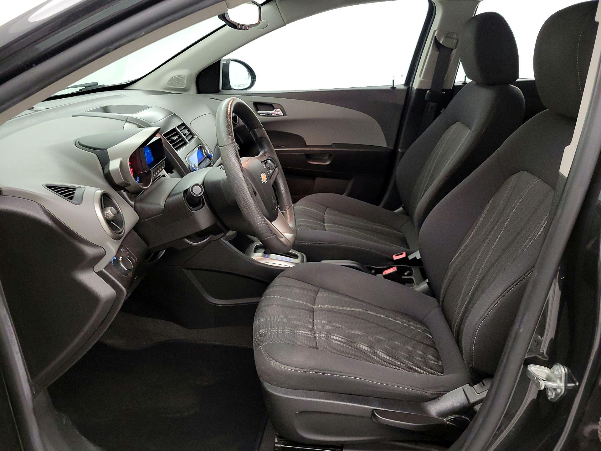 Thumbnail: 2014 Chevrolet Sonic - 11
