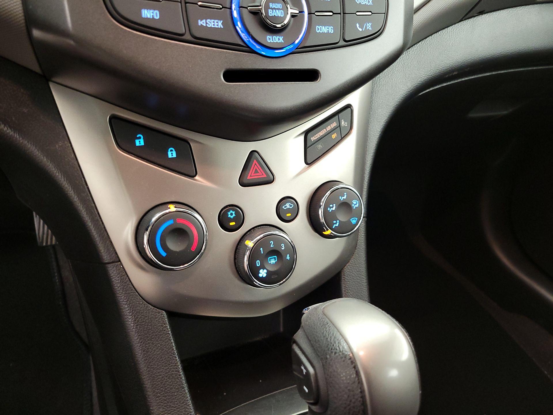 Thumbnail: 2014 Chevrolet Sonic - 15