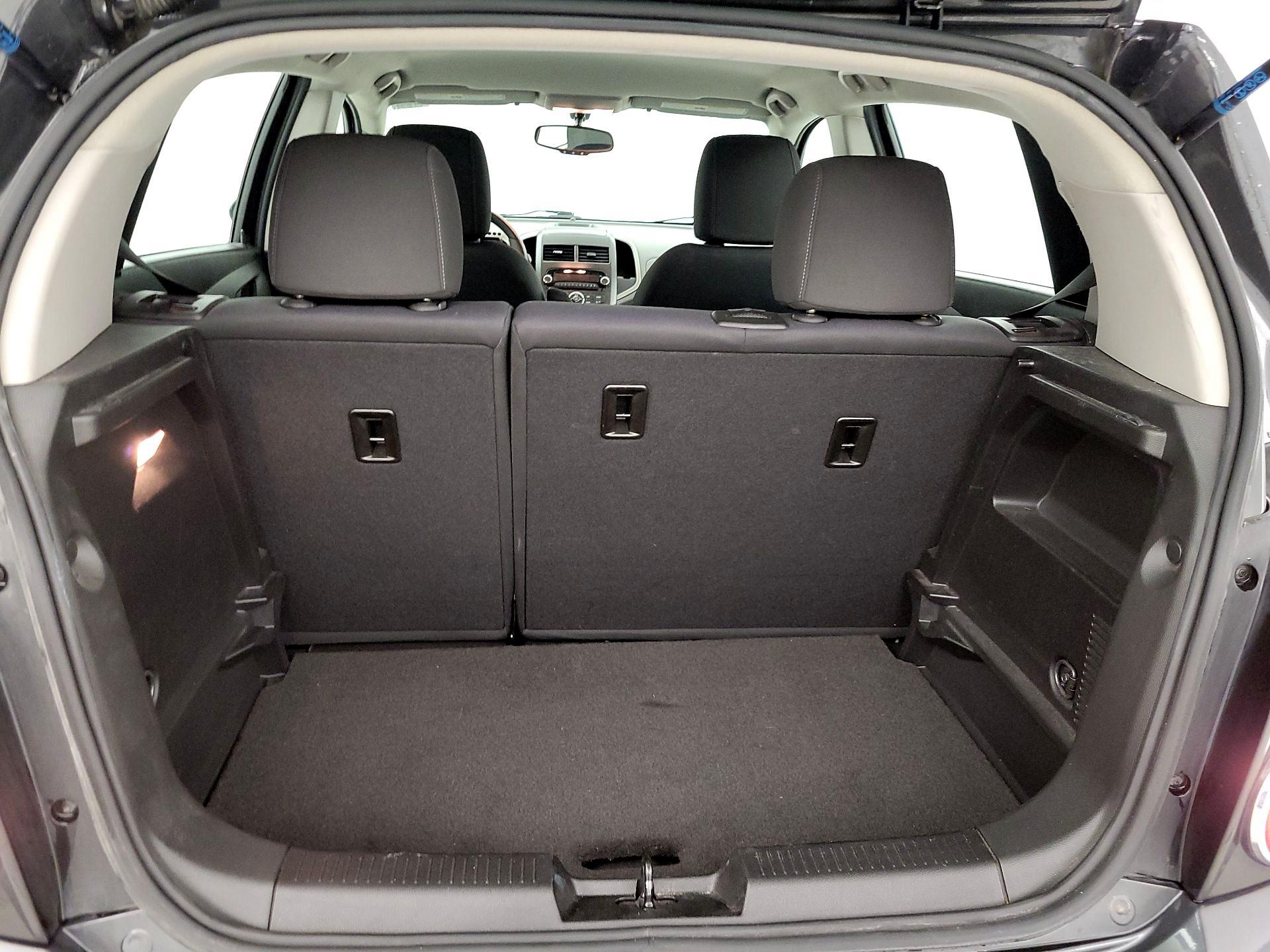 Thumbnail: 2014 Chevrolet Sonic - 19