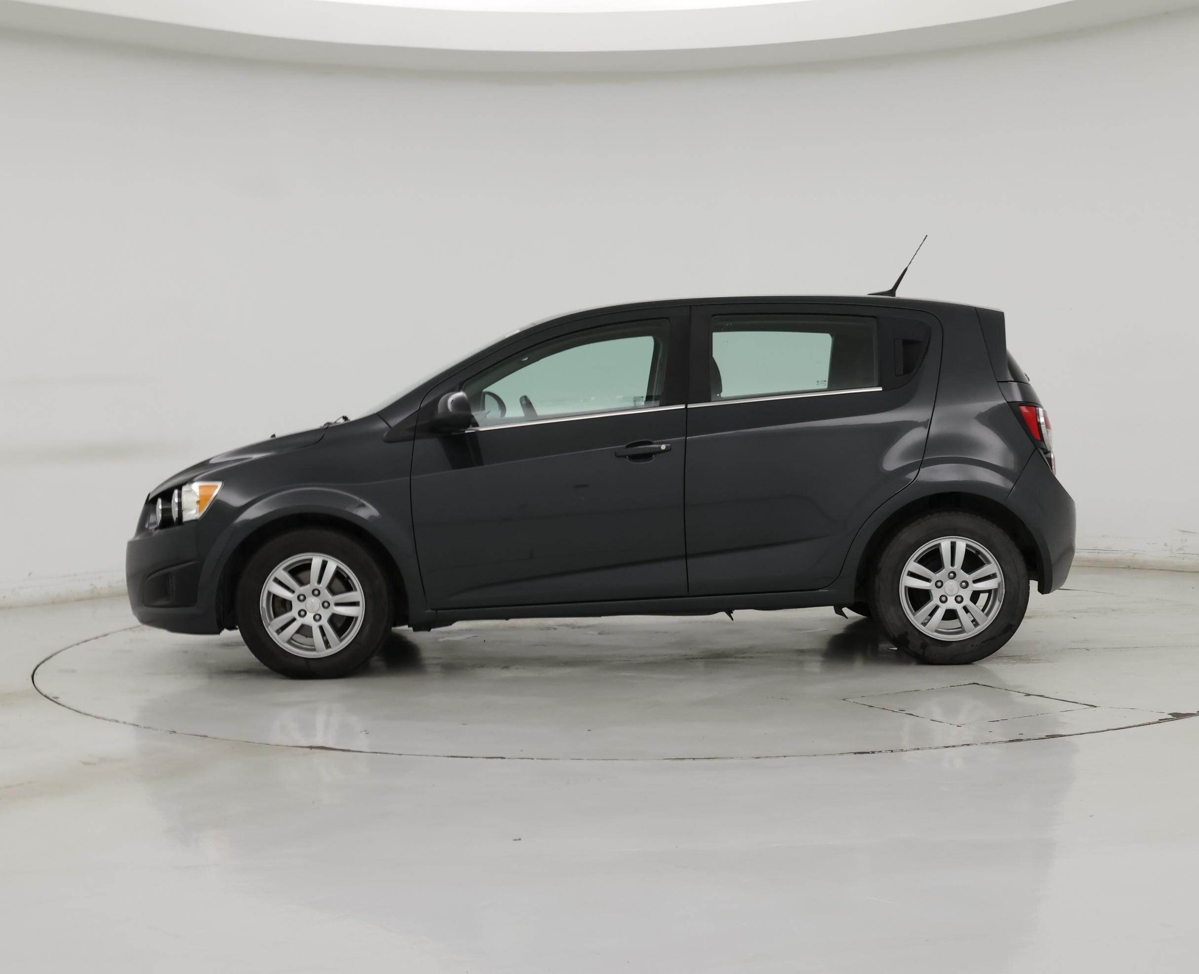 Thumbnail: 2014 Chevrolet Sonic - 3