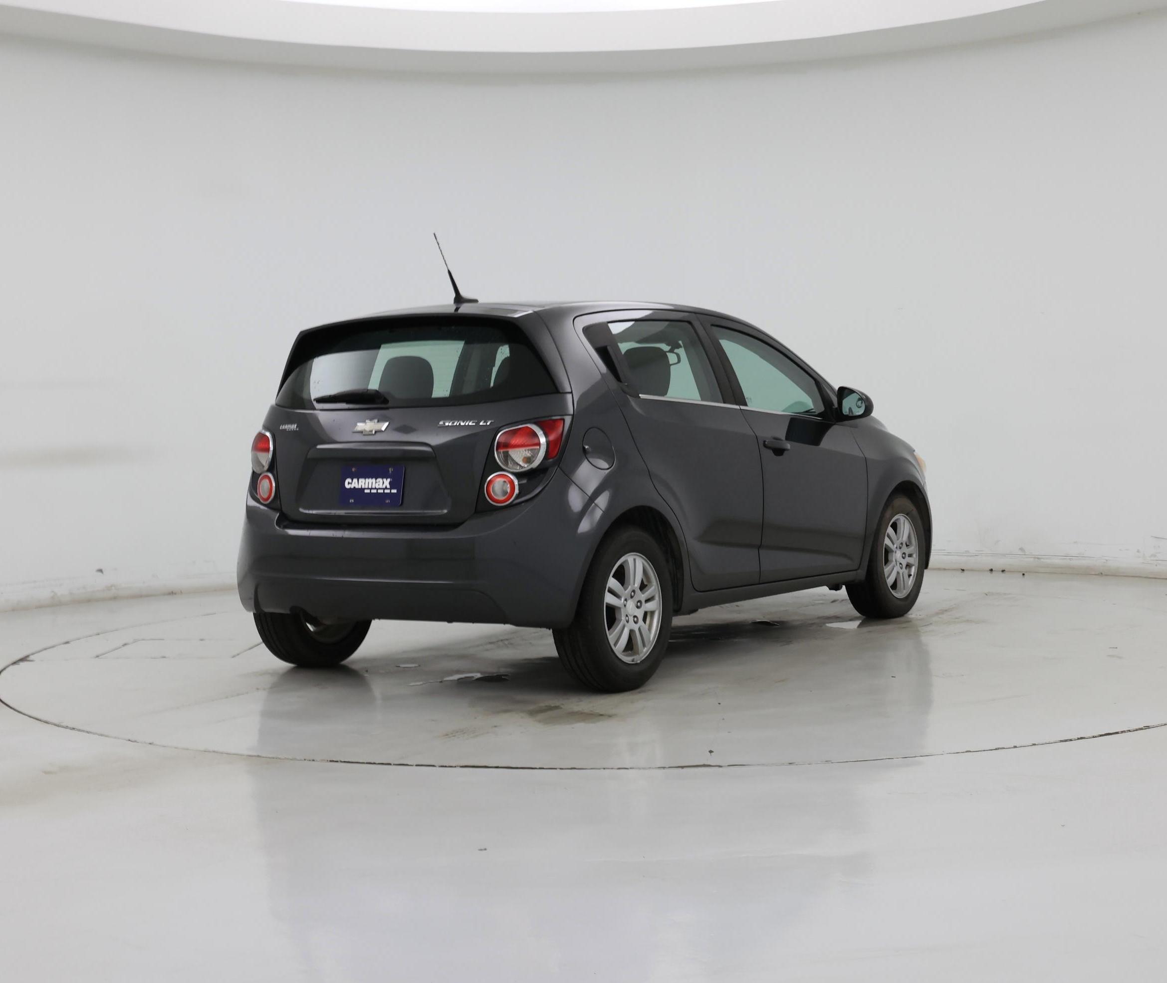 Thumbnail: 2014 Chevrolet Sonic - 8