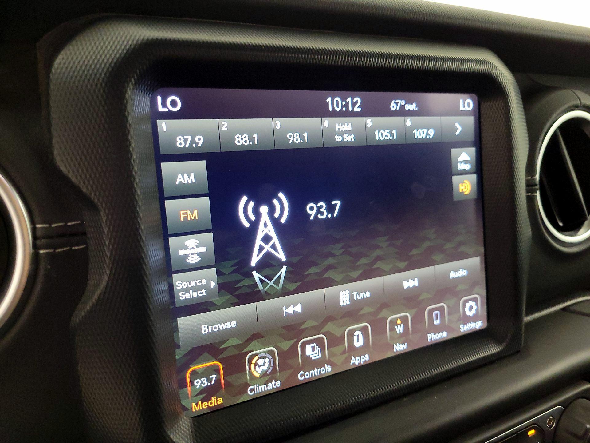 Thumbnail: 2021 Jeep Wrangler - 15