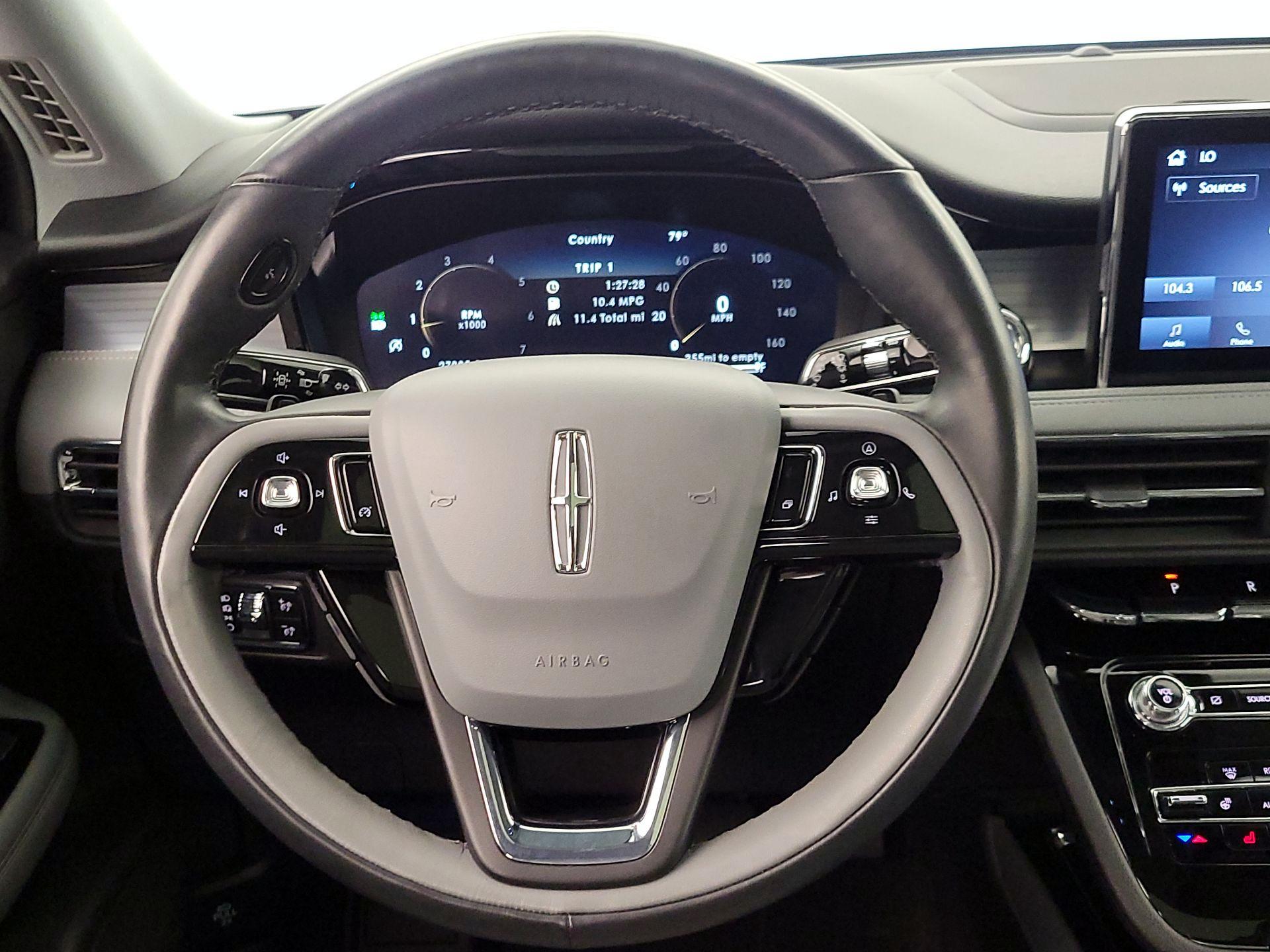 Thumbnail: 2021 Lincoln Corsair - 10