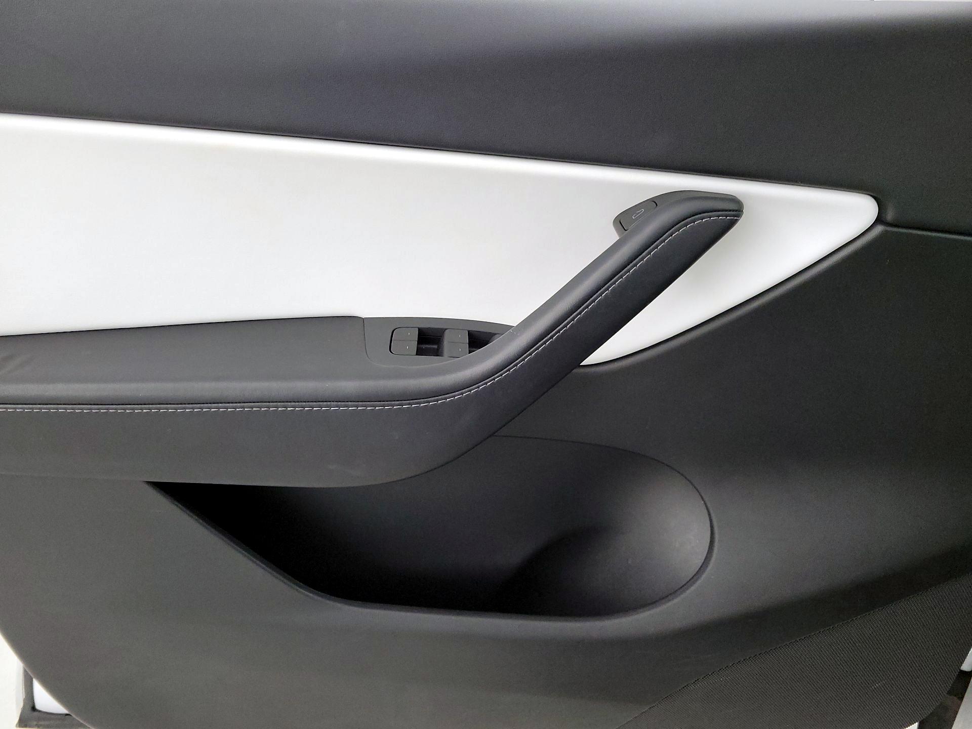 Thumbnail: 2021 Tesla Model Y - 12