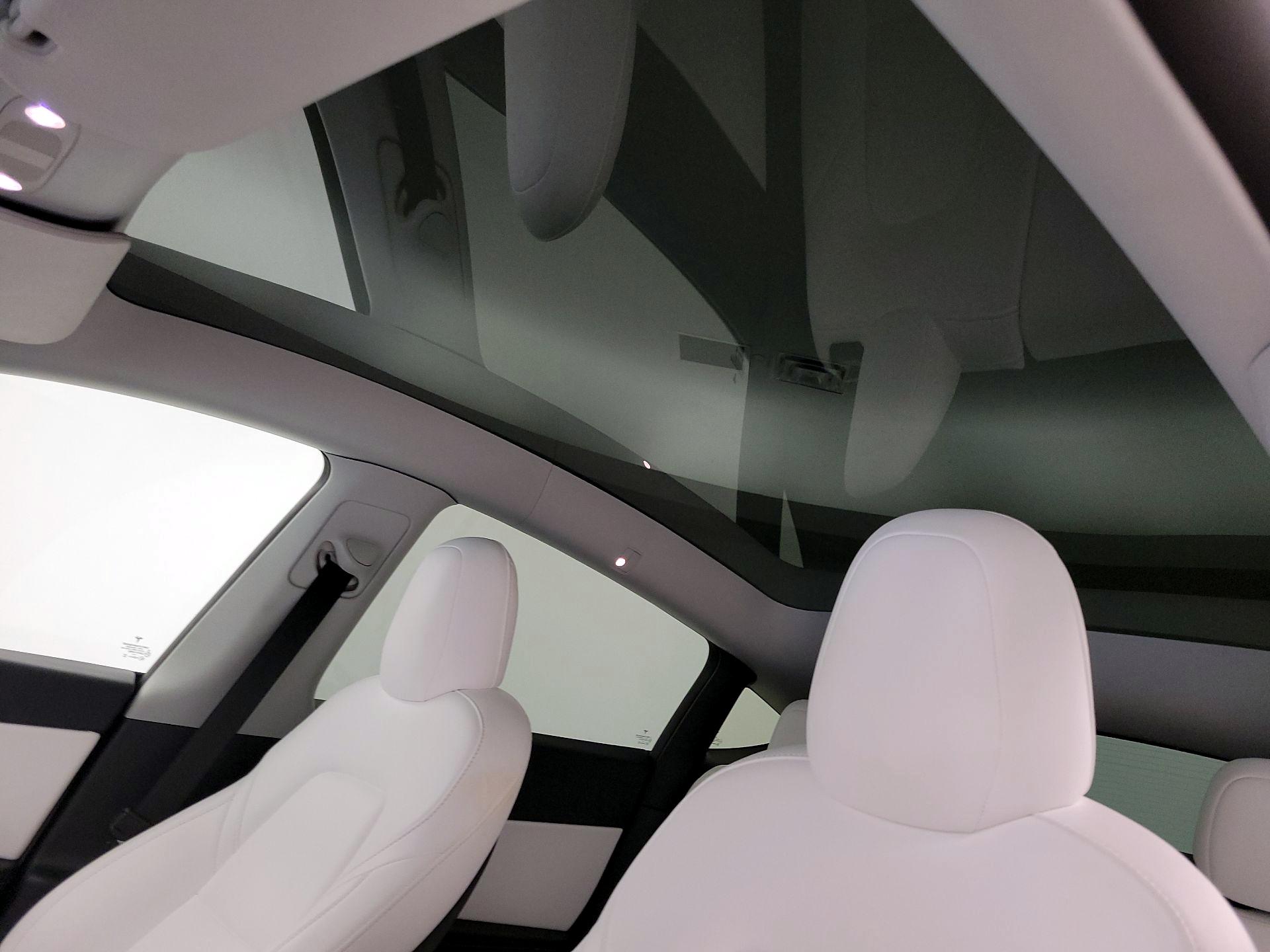 Thumbnail: 2021 Tesla Model Y - 19