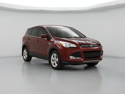 Red 2016 Ford Escape SE