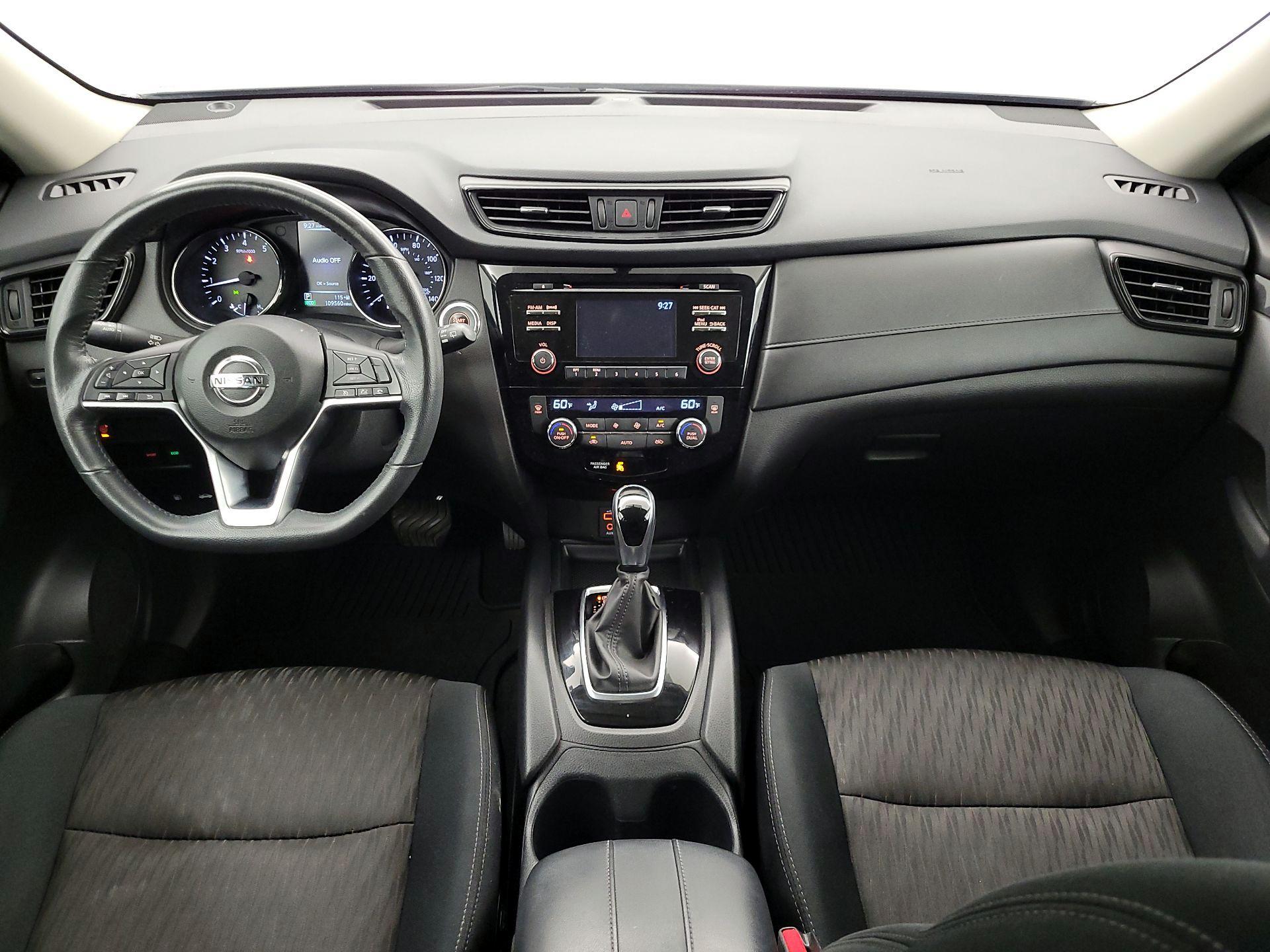 Thumbnail: 2017 Nissan Rogue - 9