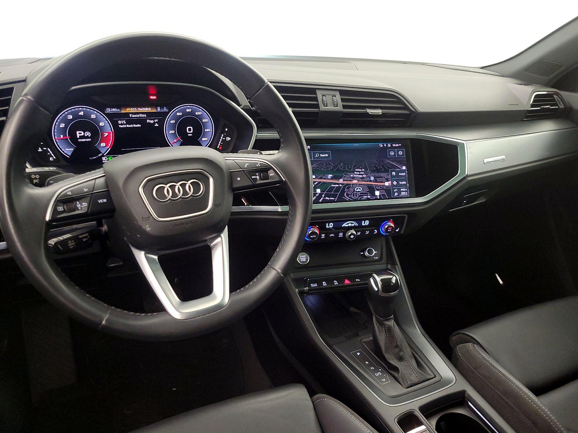 Thumbnail: 2020 Audi Q3 - 9