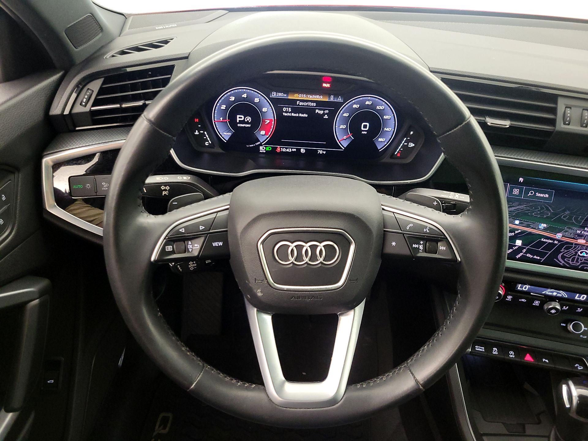 Thumbnail: 2020 Audi Q3 - 10