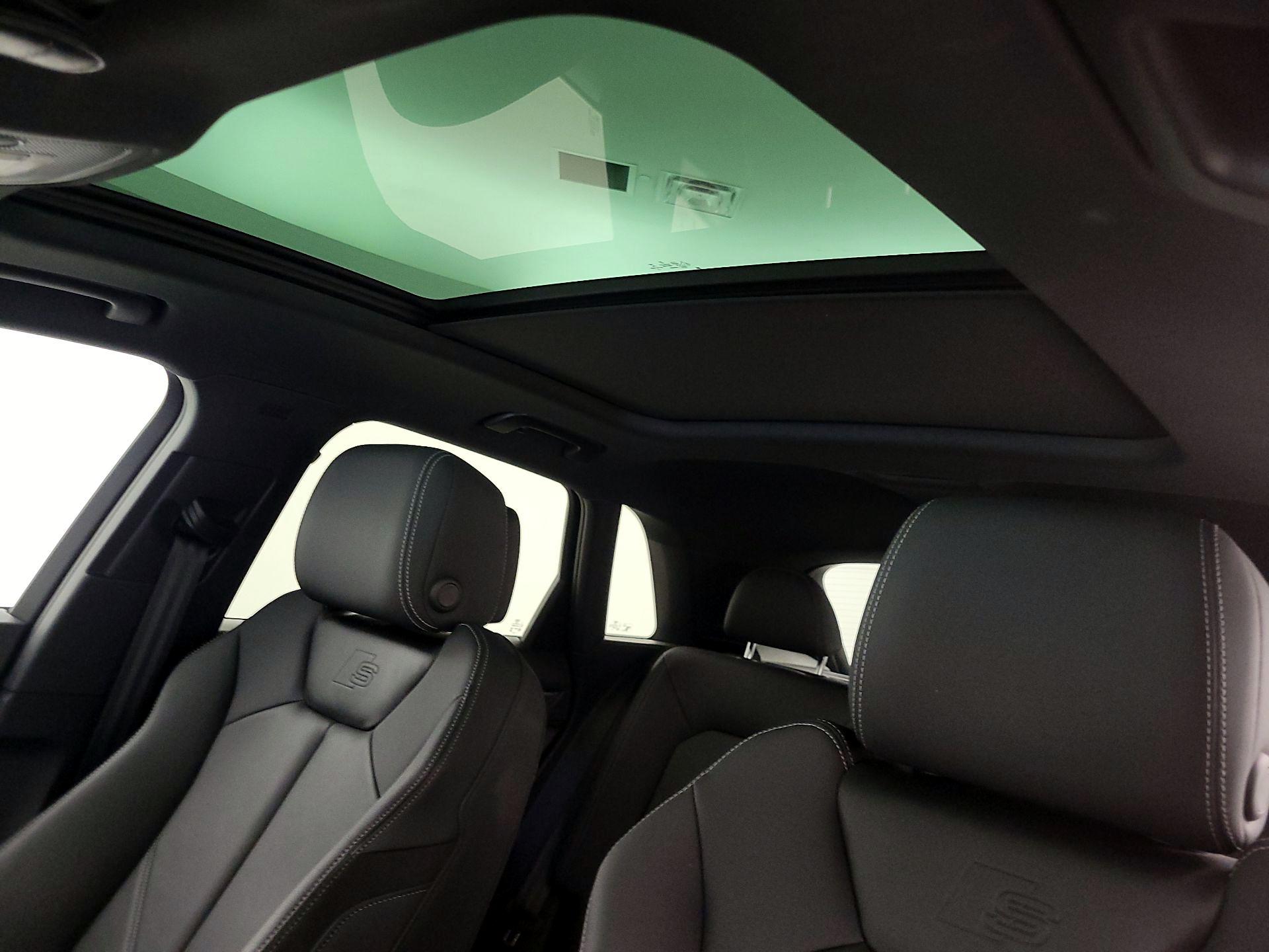 Thumbnail: 2020 Audi Q3 - 20