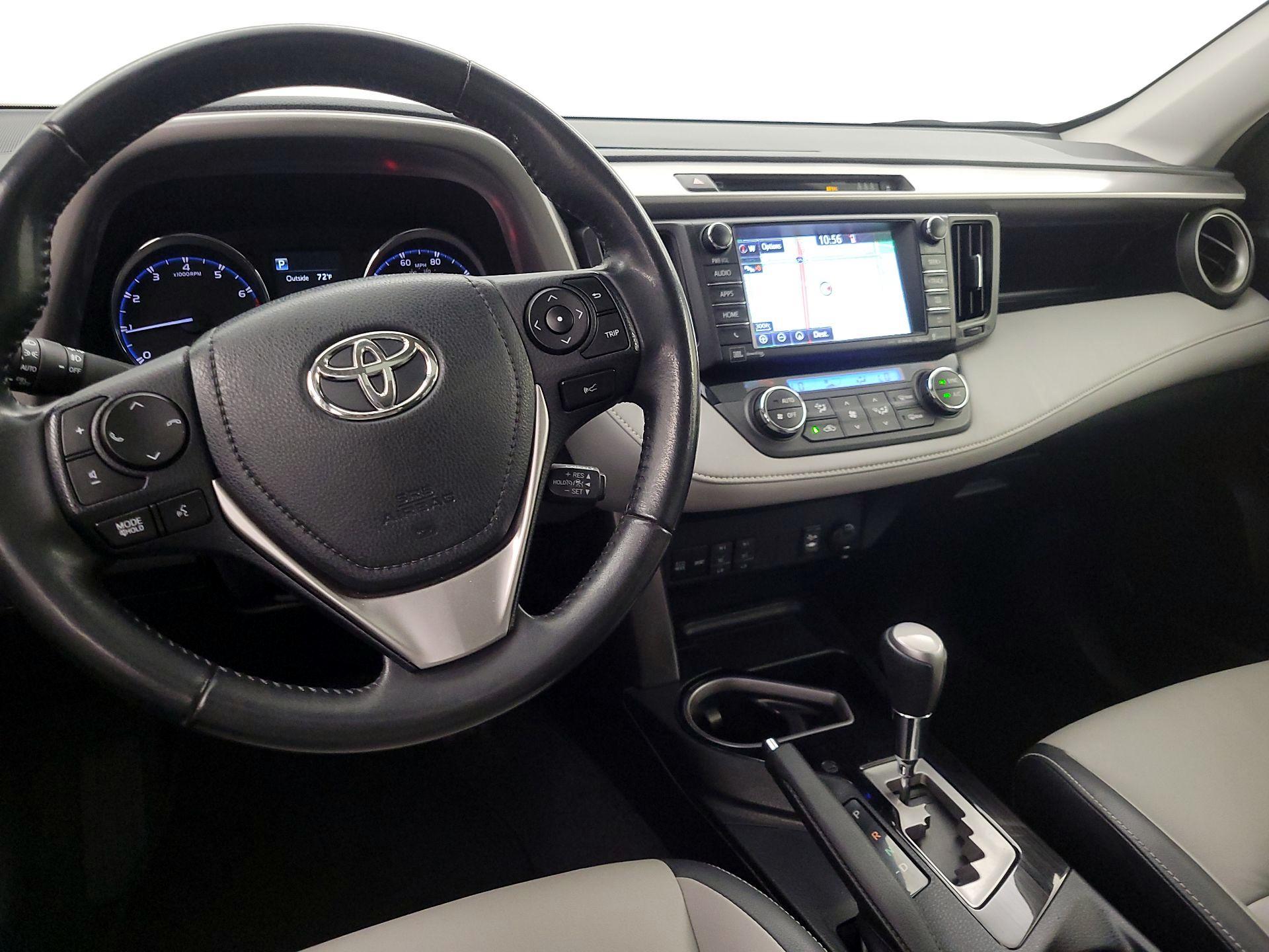 Thumbnail: 2017 Toyota RAV4 - 9