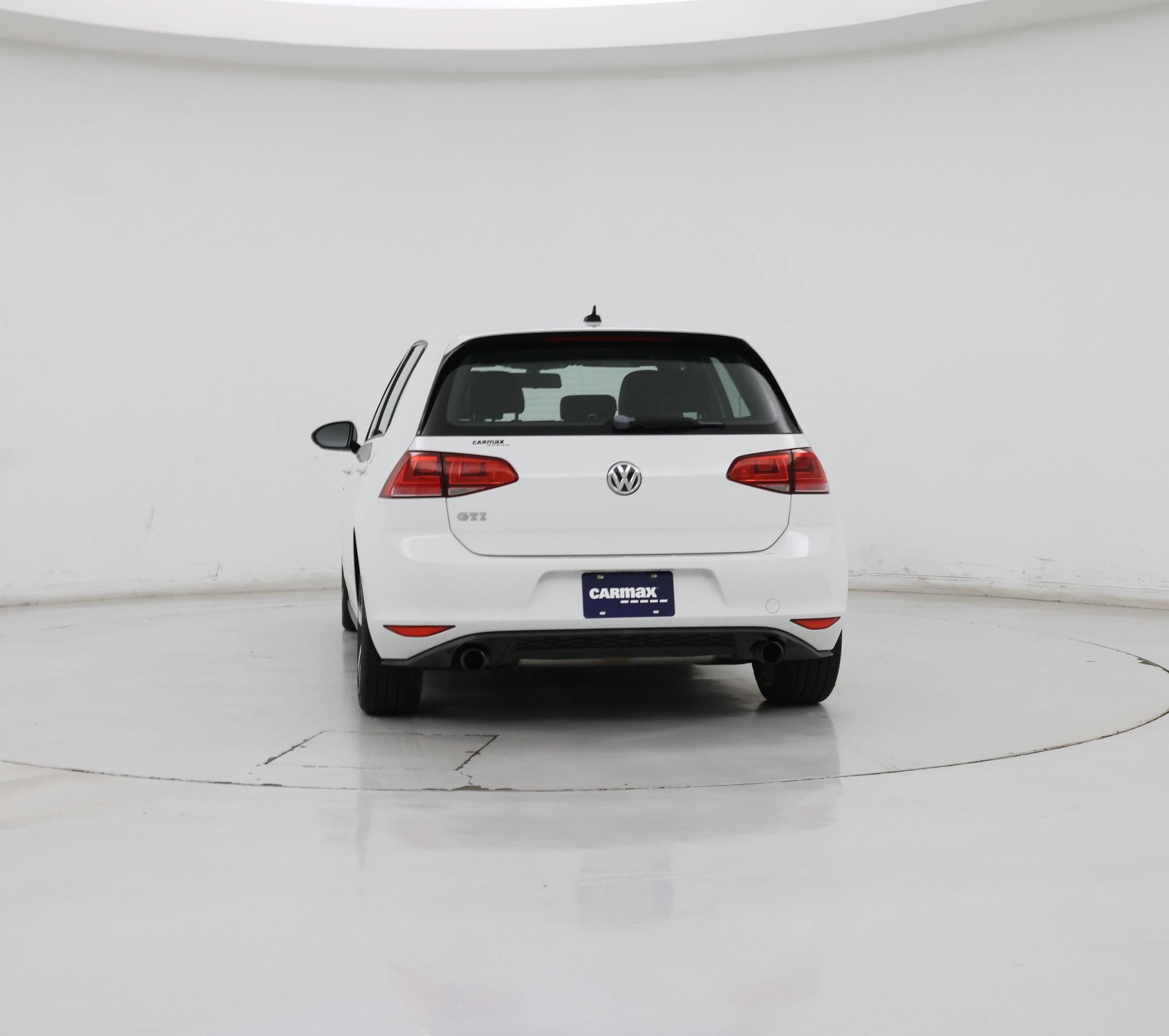 Thumbnail: 2016 Volkswagen Golf - 6
