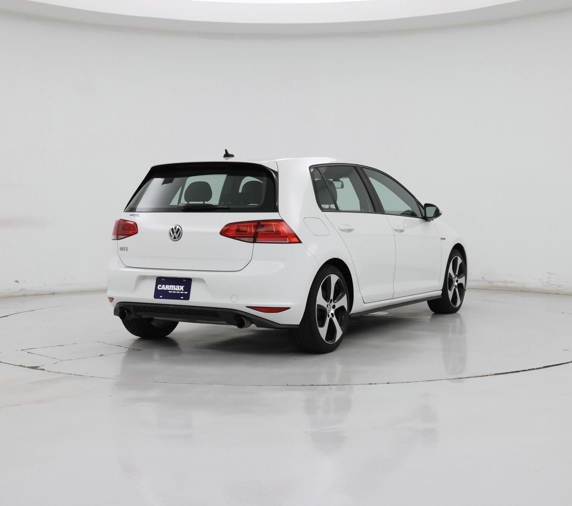 Thumbnail: 2016 Volkswagen Golf - 8