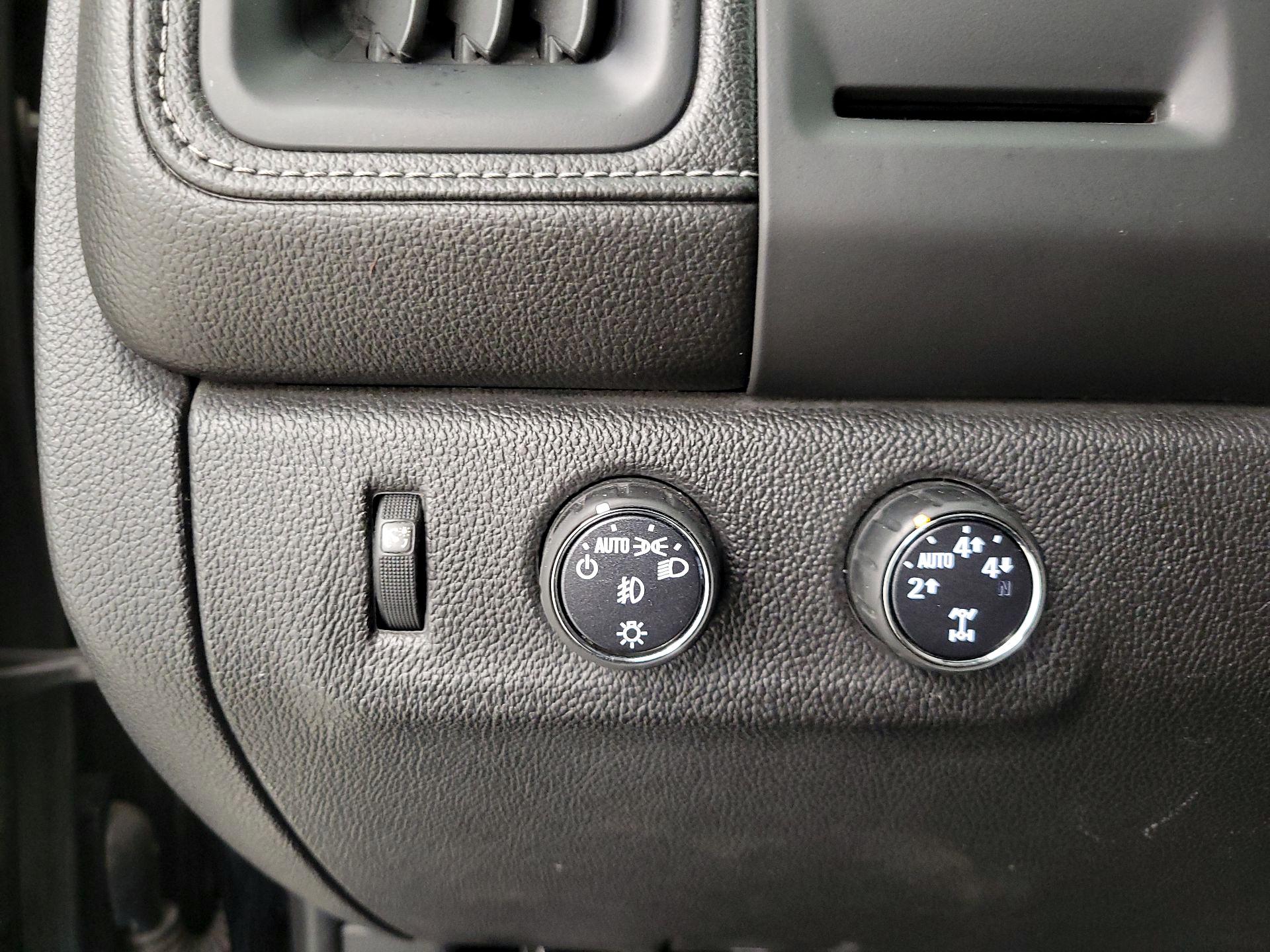 Thumbnail: 2016 GMC Canyon - 13