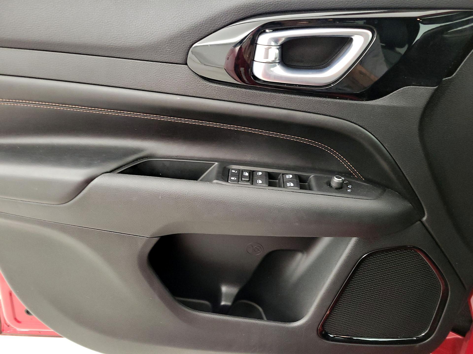Thumbnail: 2022 Jeep Compass - 12