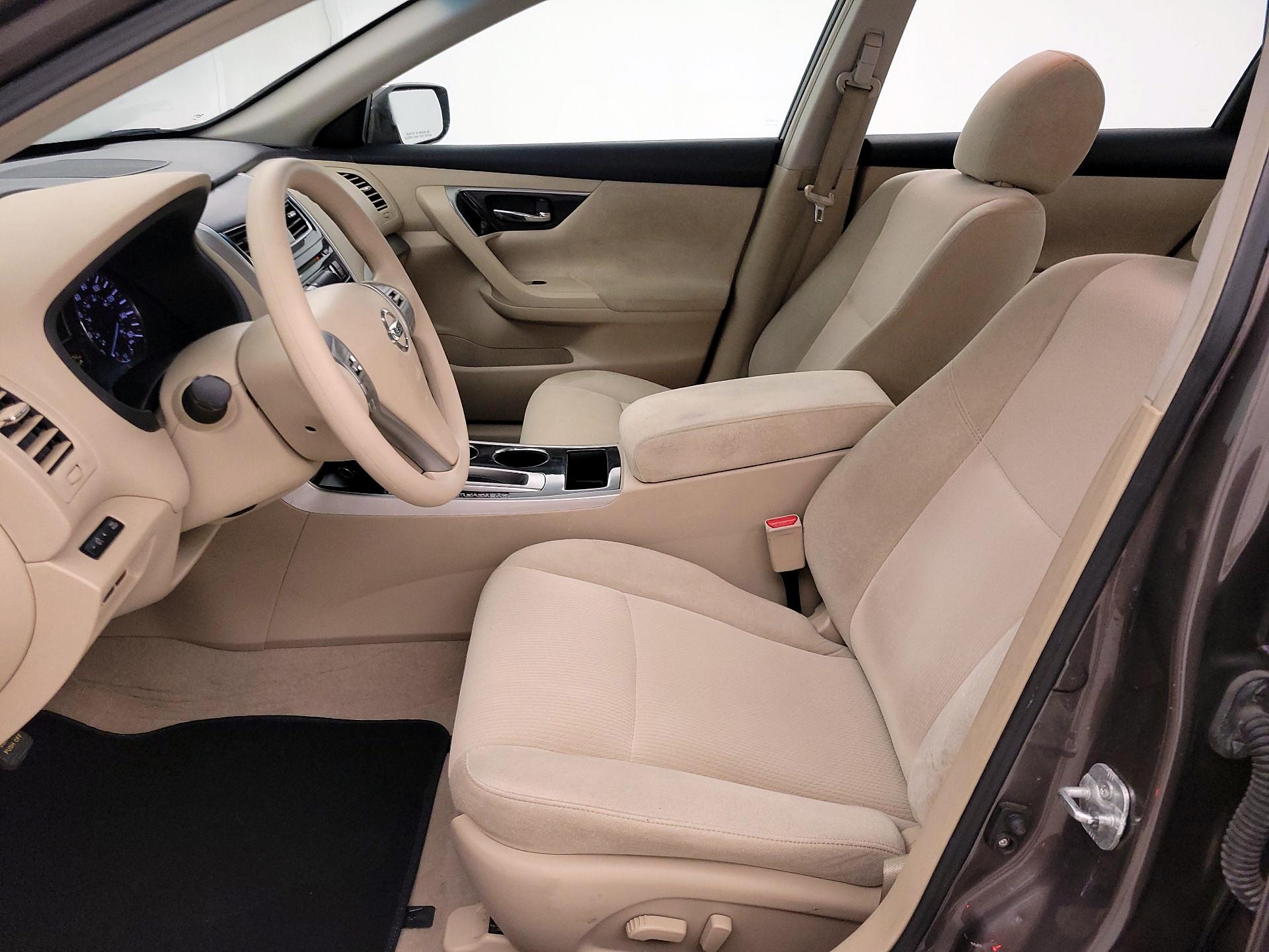 Thumbnail: 2013 Nissan Altima - 11