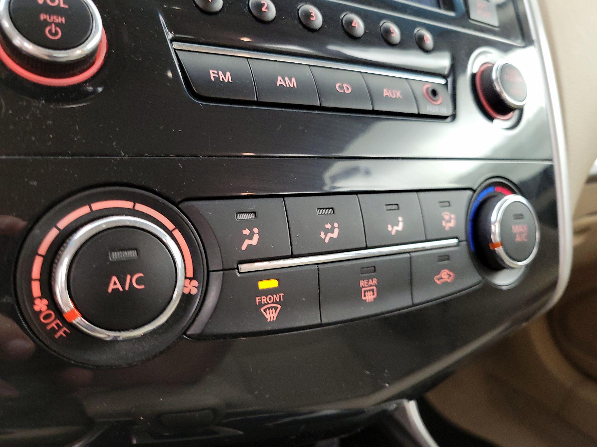 Thumbnail: 2013 Nissan Altima - 15