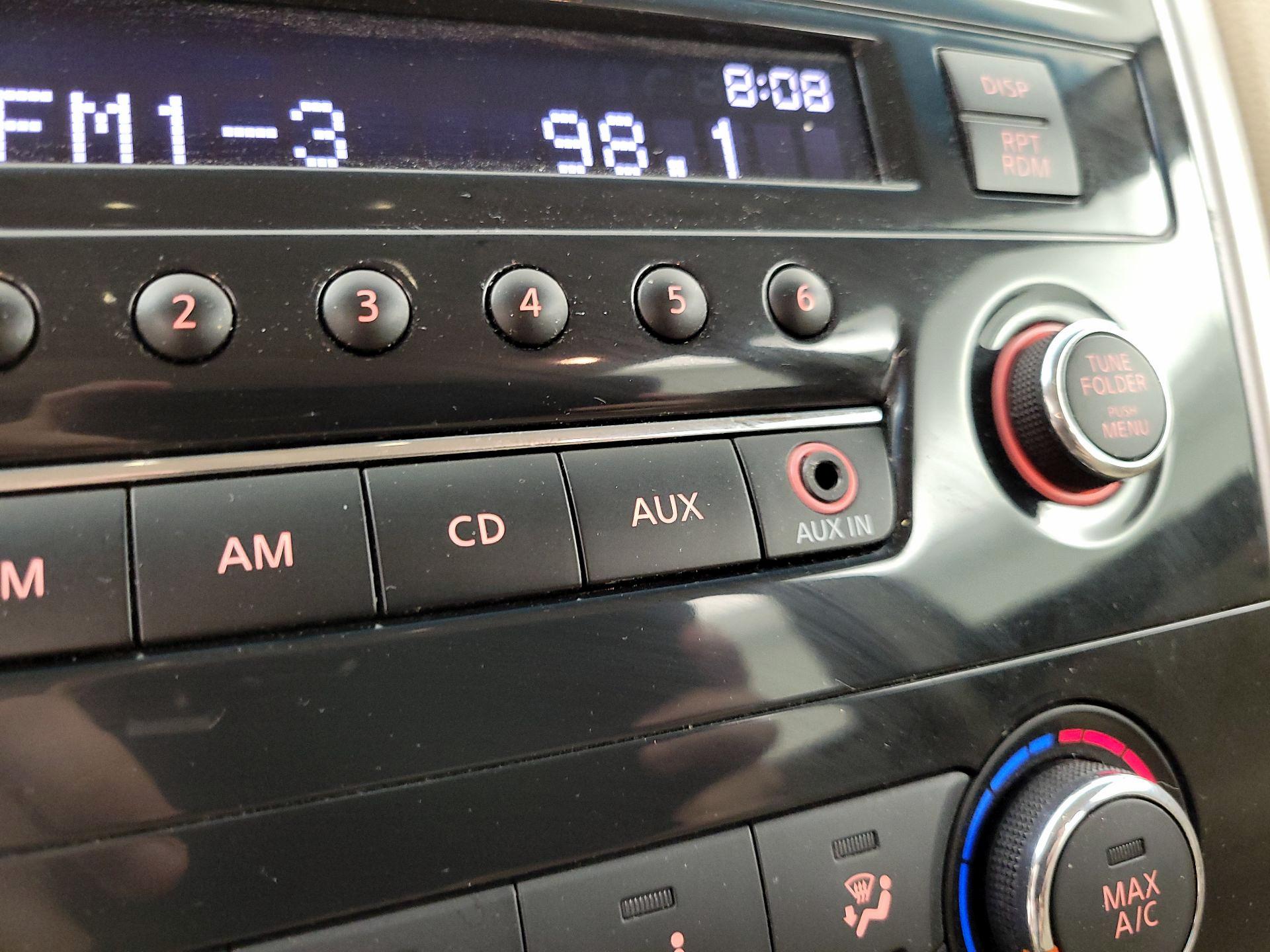 Thumbnail: 2013 Nissan Altima - 17