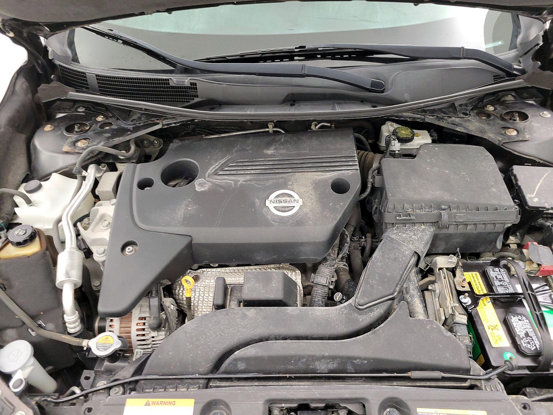 Thumbnail: 2013 Nissan Altima - 20