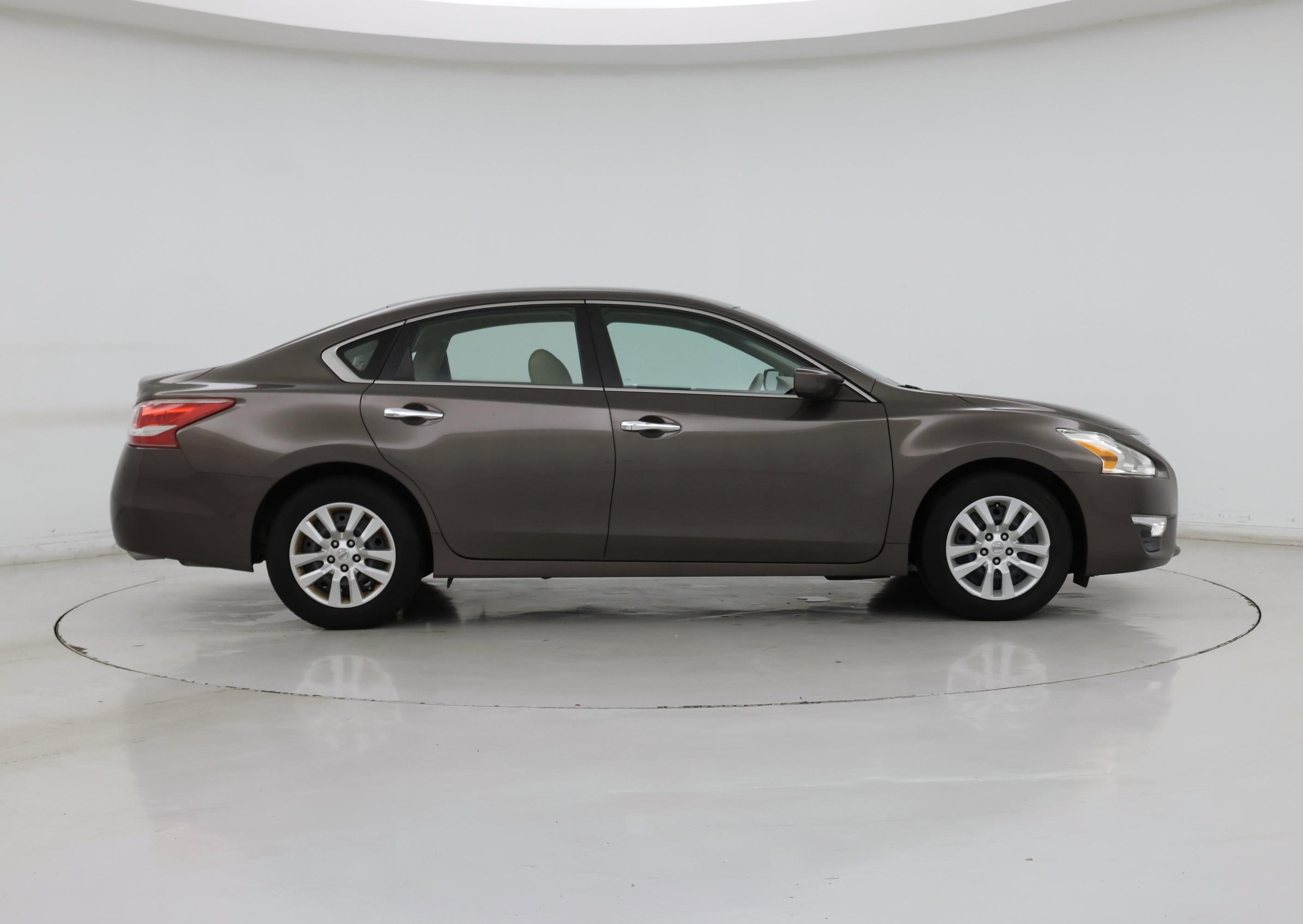 Thumbnail: 2013 Nissan Altima - 7