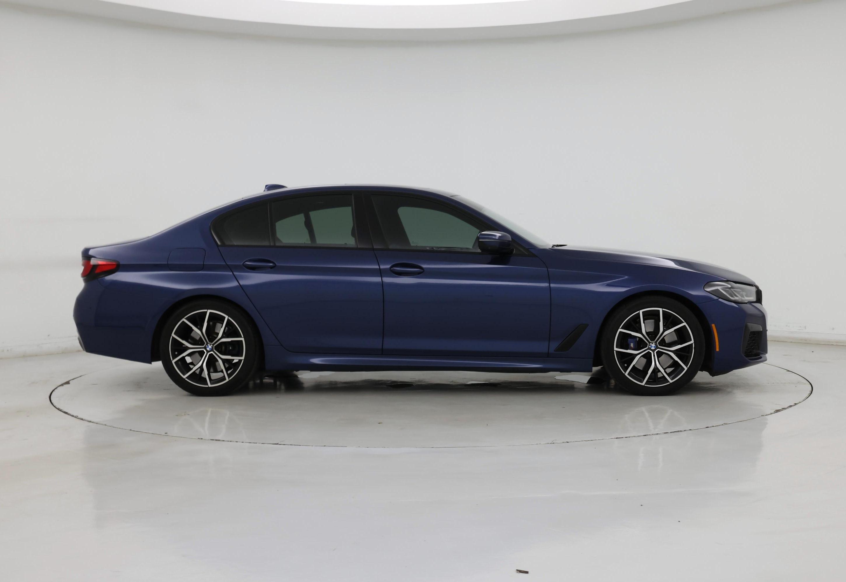Thumbnail: 2021 BMW 5 Series - 7
