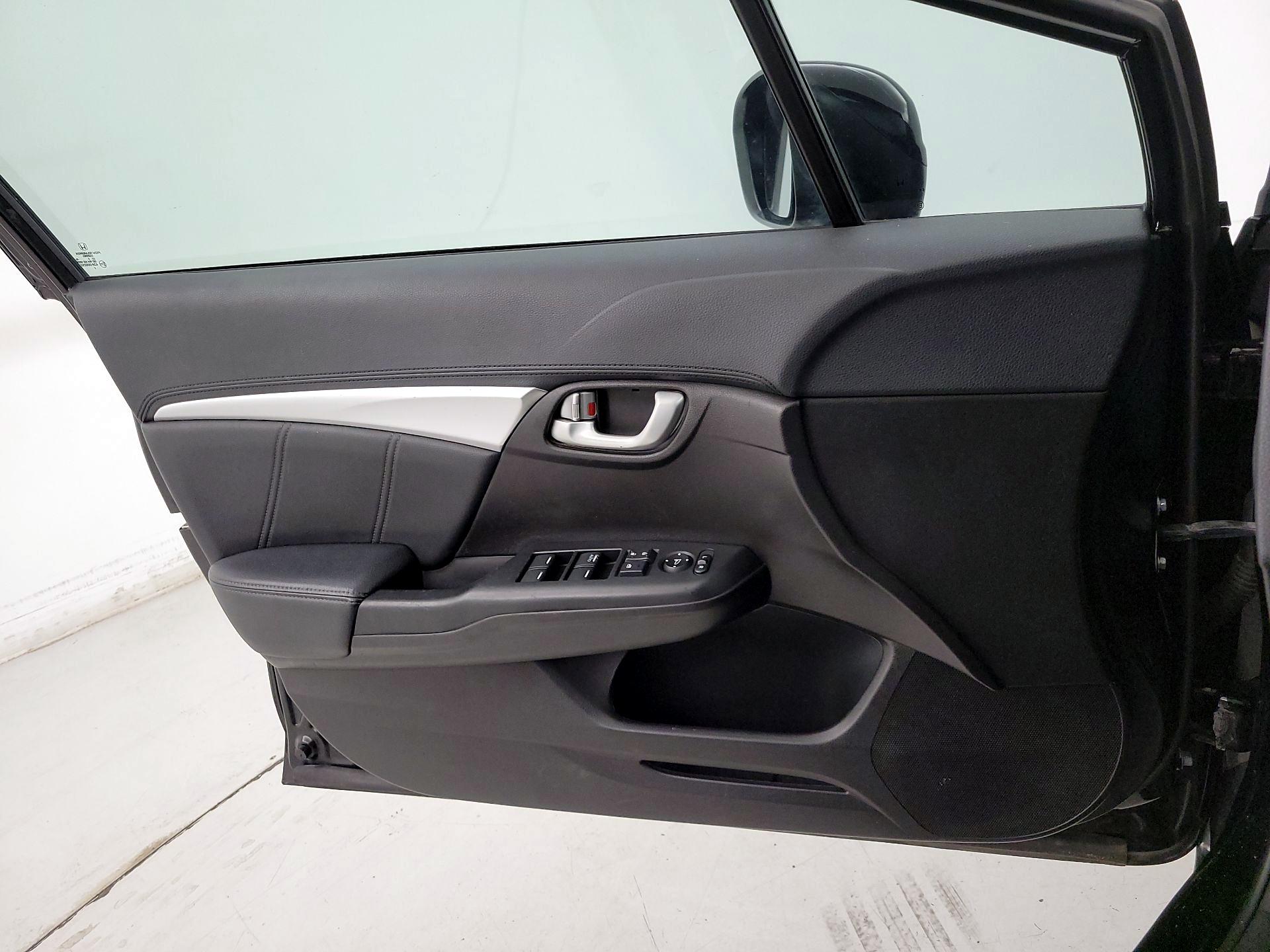 Thumbnail: 2015 Honda Civic - 12