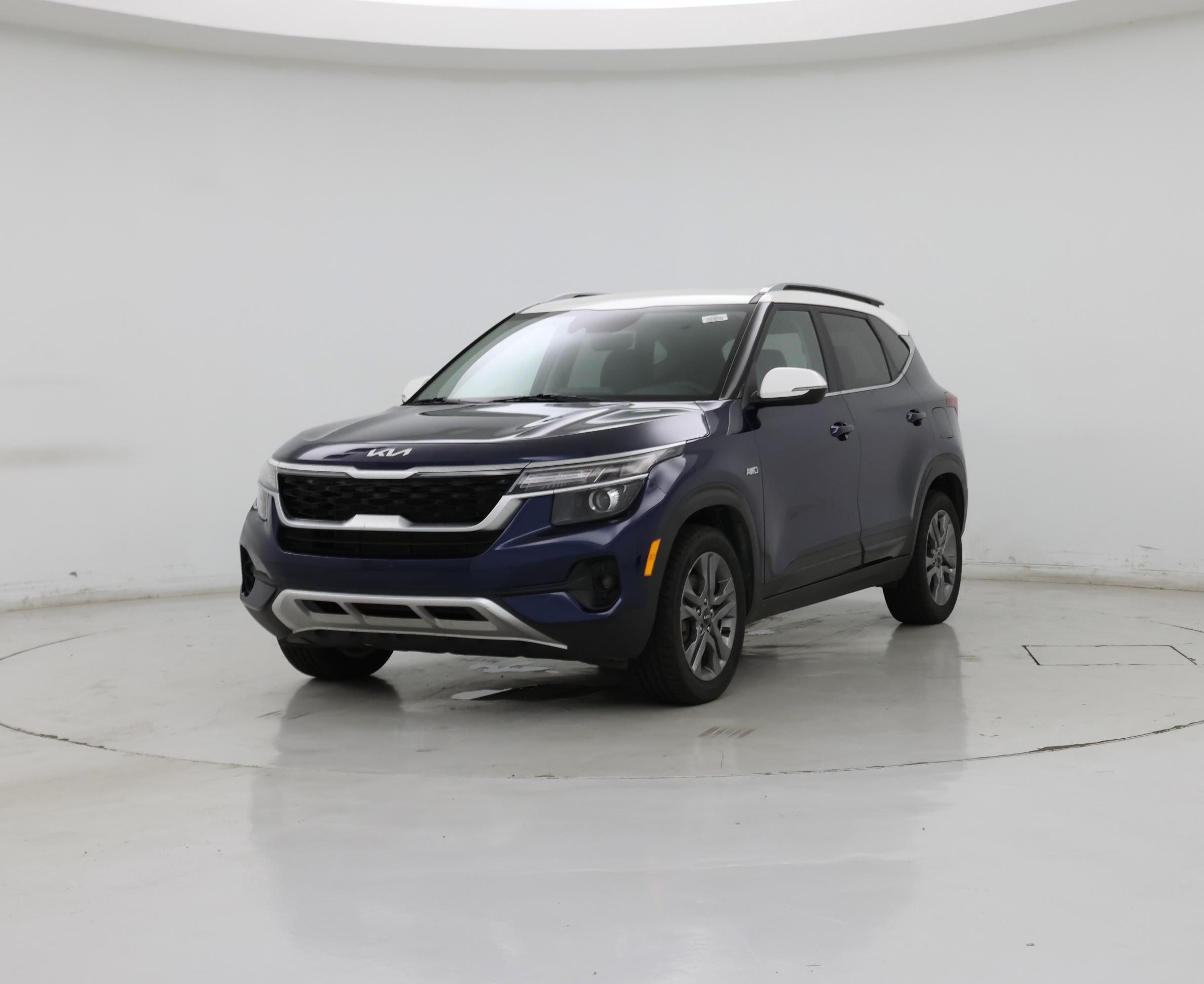 Thumbnail: 2022 Kia Seltos - 4