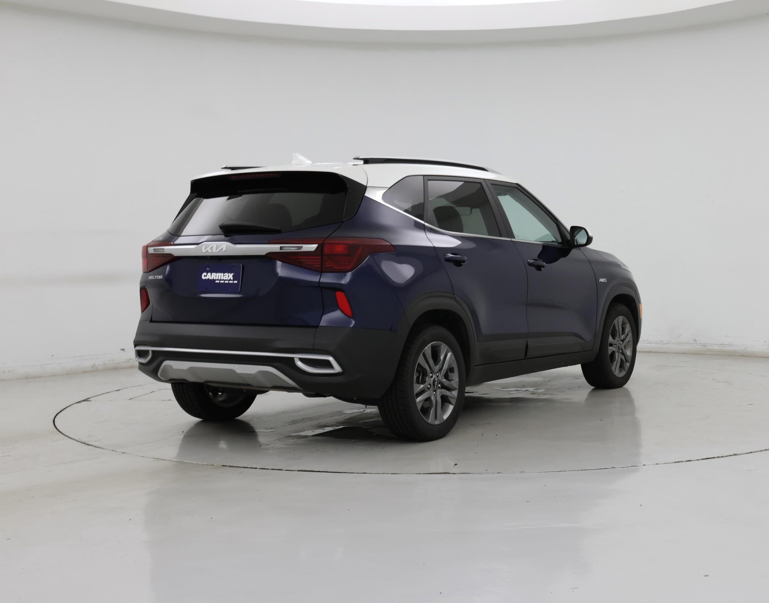 Thumbnail: 2022 Kia Seltos - 8