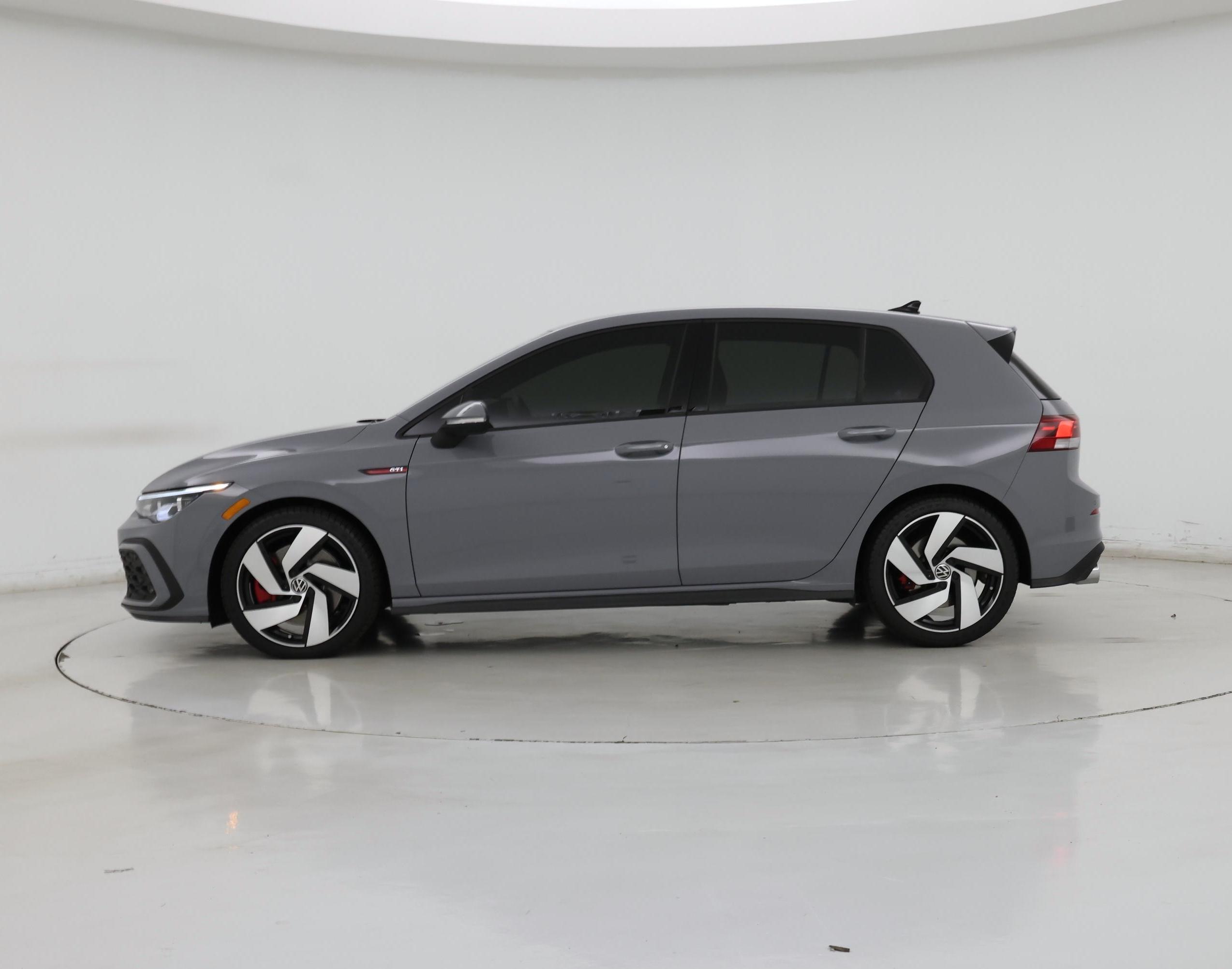 Thumbnail: 2024 Volkswagen Golf - 3