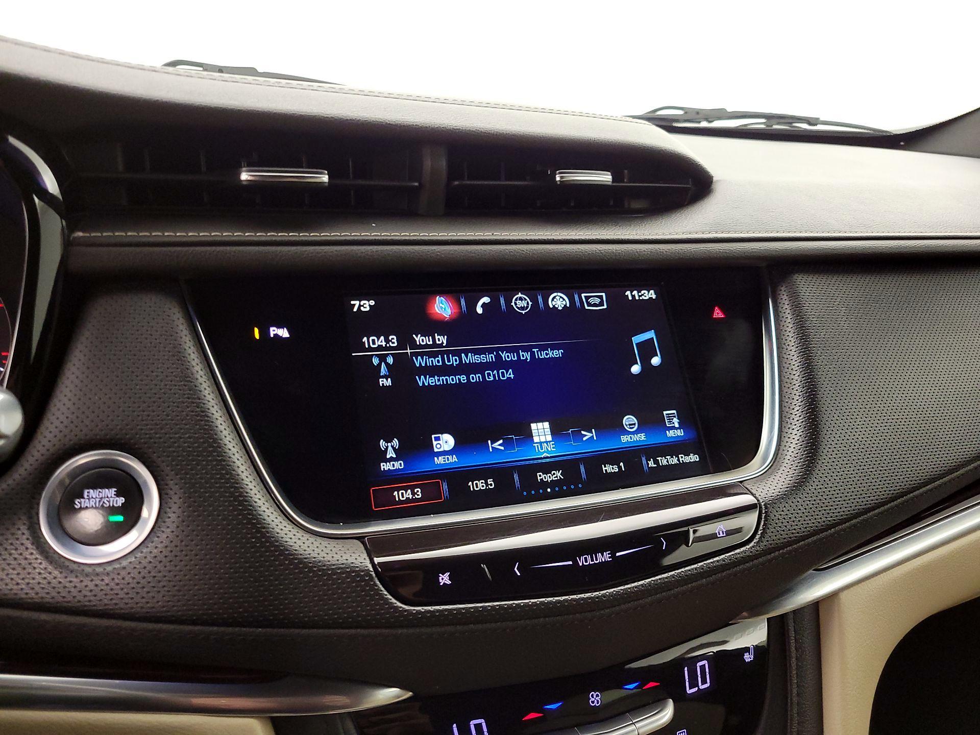 Thumbnail: 2017 Cadillac XT5 - 16