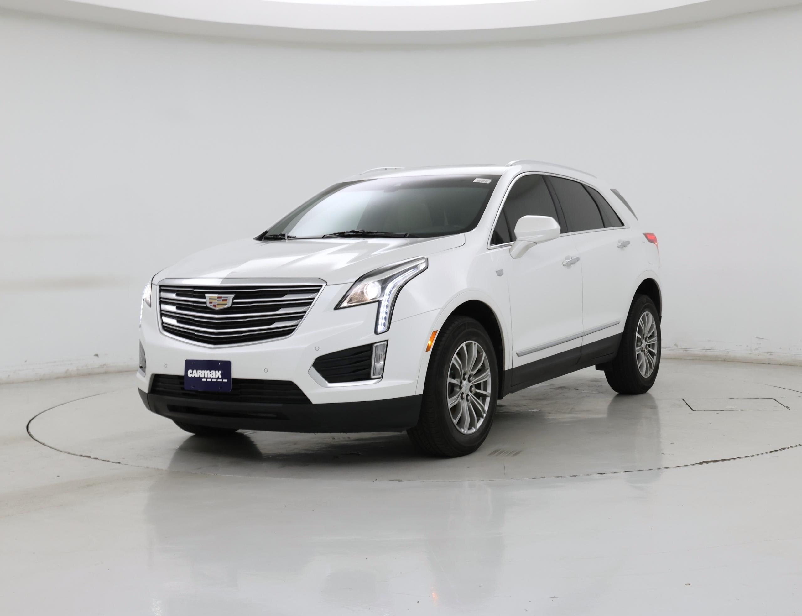 Thumbnail: 2017 Cadillac XT5 - 4